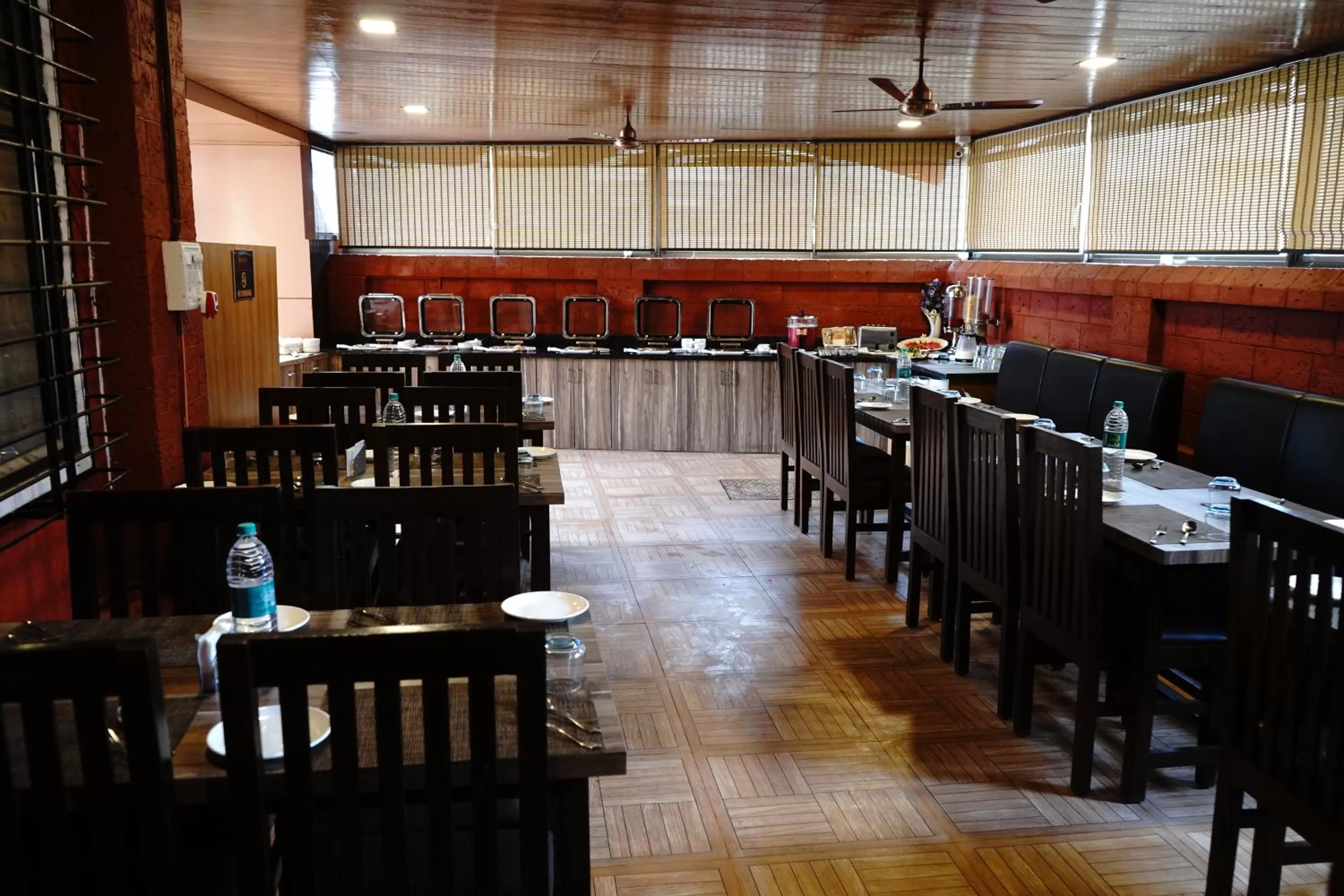 Dining area in Jivanta Mahabaleshwar