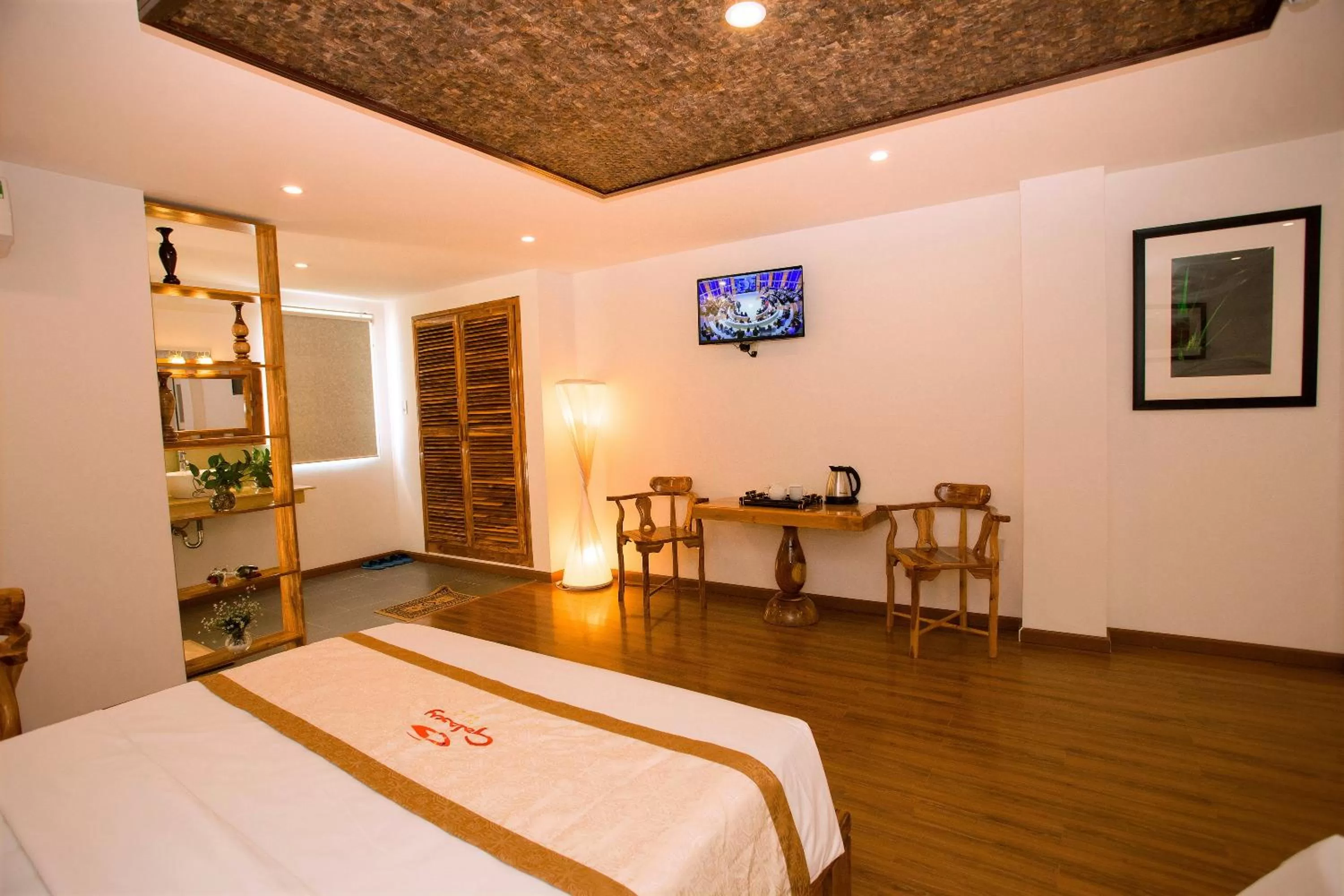 Photo of the whole room, Bed in Rex Hotel & Apartment