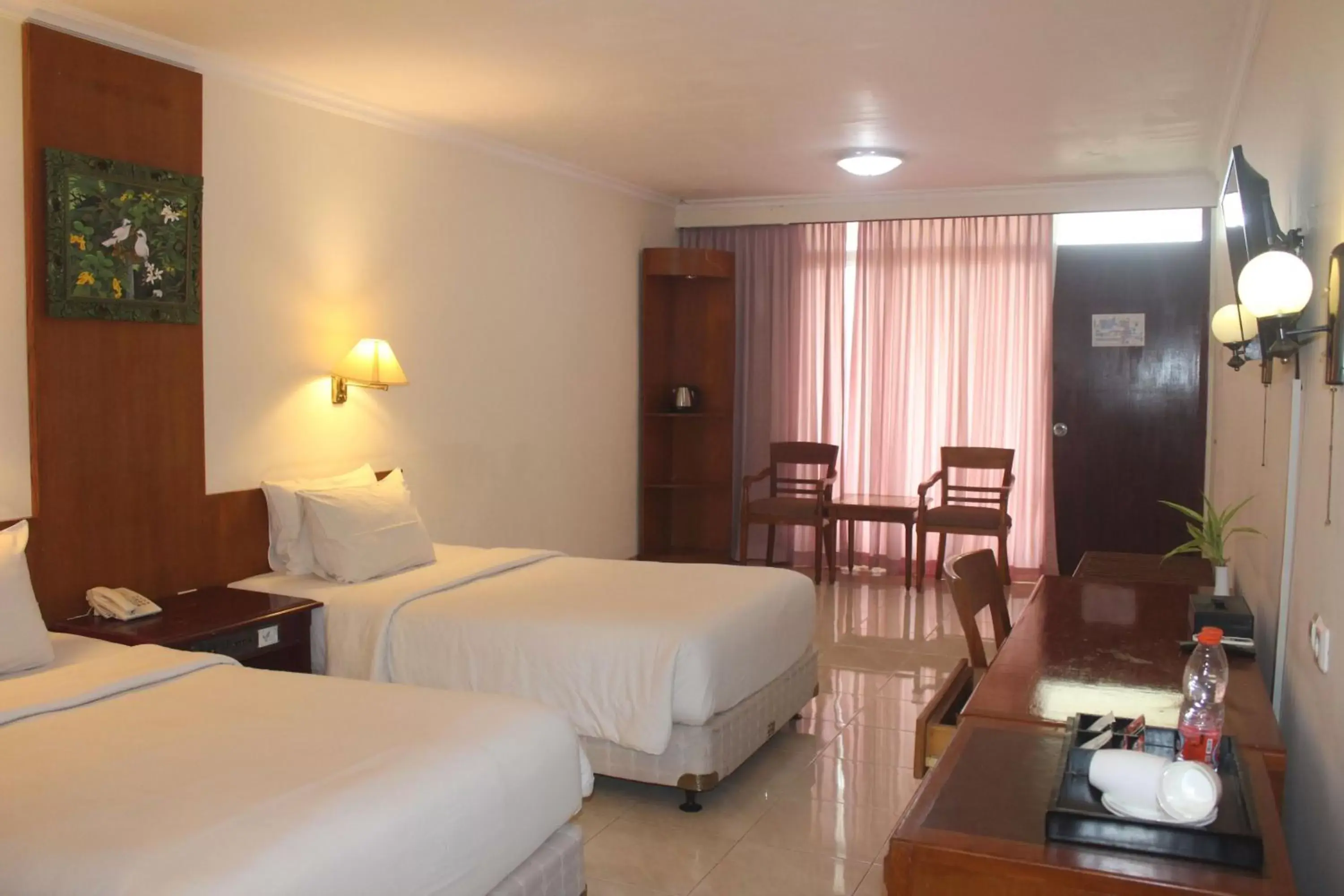 Superior Twin Room in Inna Tretes Hotel & Resort Superior Twin Room in Inna Tretes Hotel & Resort