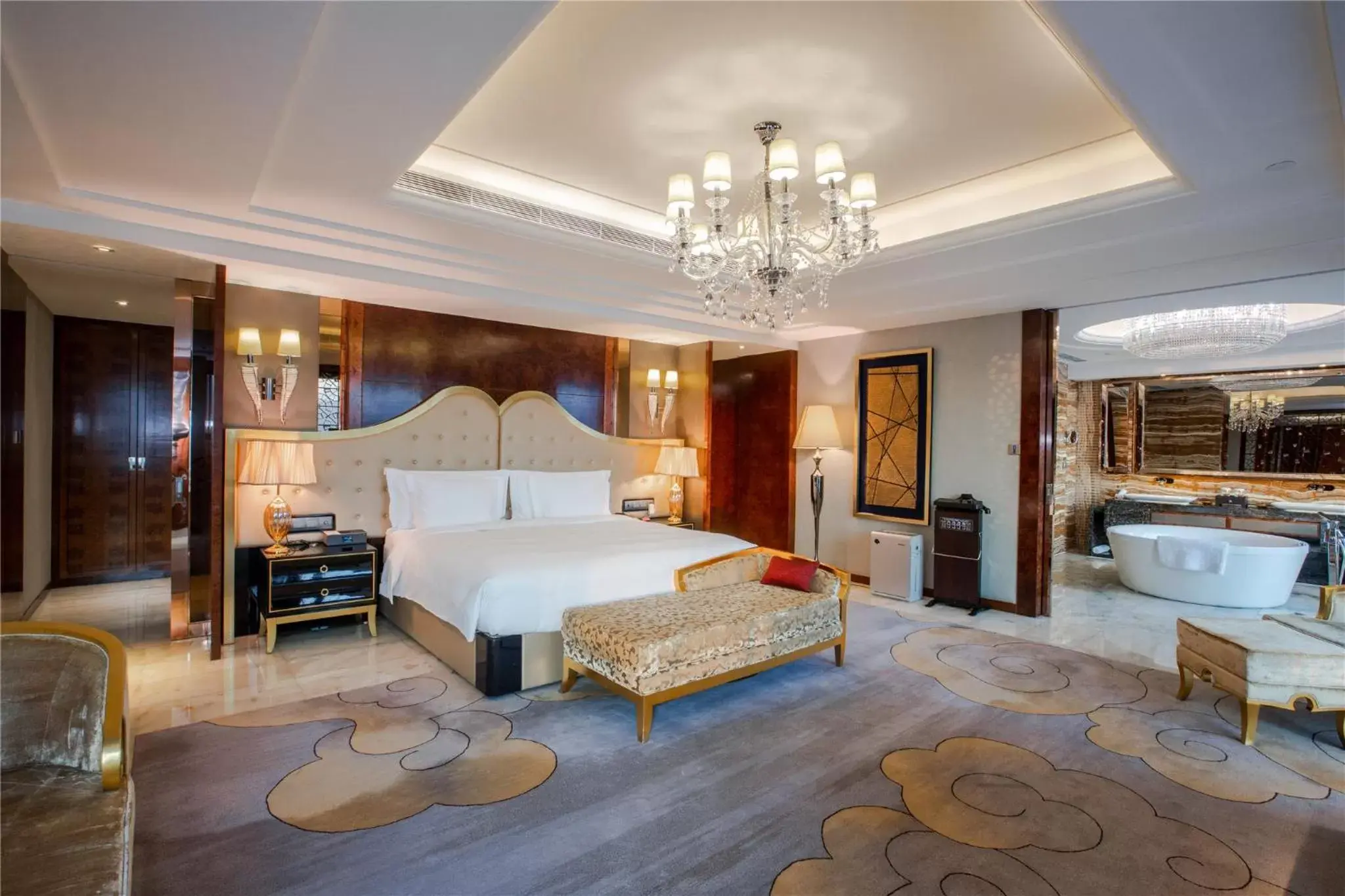 Presidential Suite with Two King Beds in Crowne Plaza Hotel Lanzhou by IHG Presidential Suite with Two King Beds in Crowne Plaza Hotel Lanzhou by IHG
