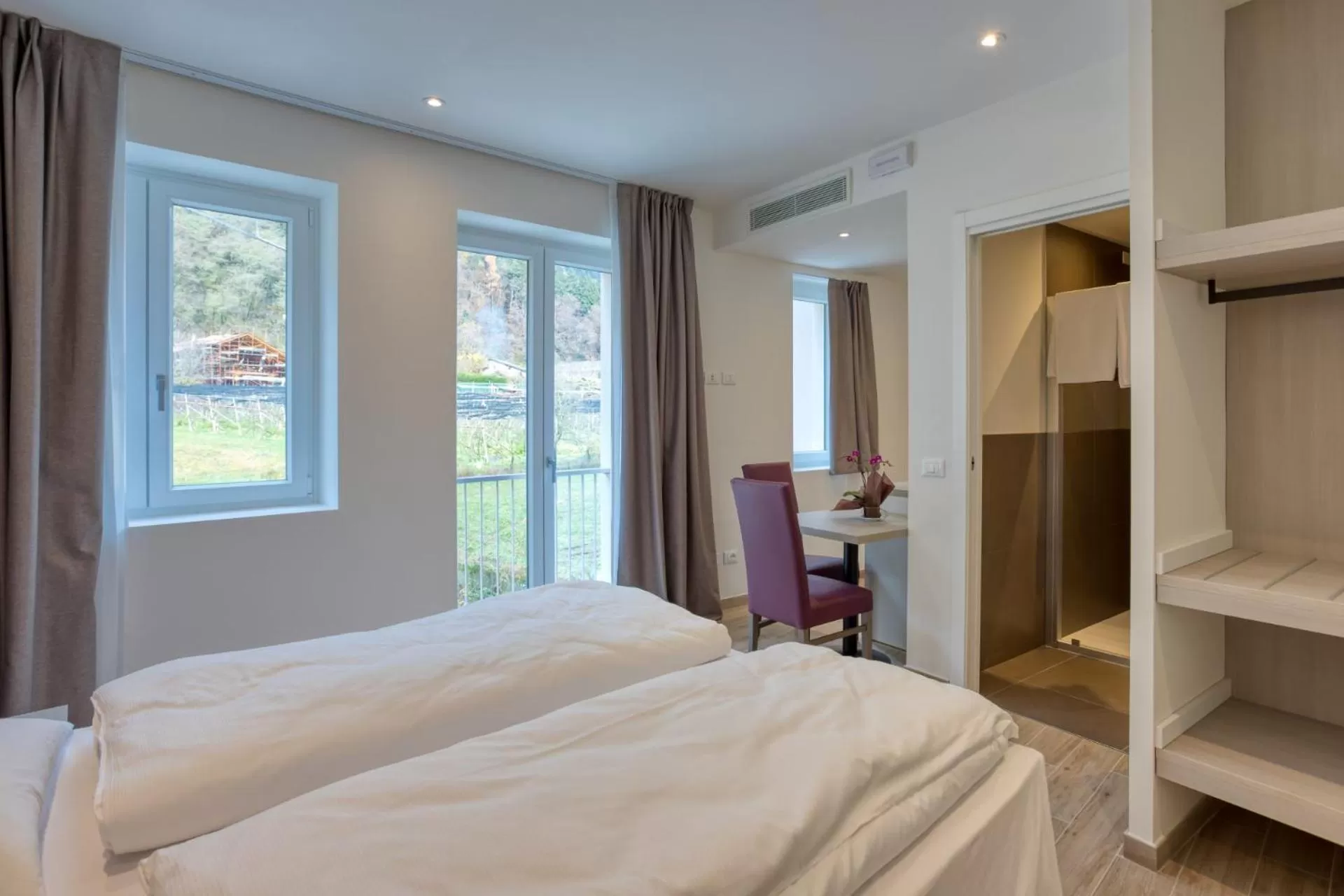 Photo of the whole room, Bed in Barambana Rooms