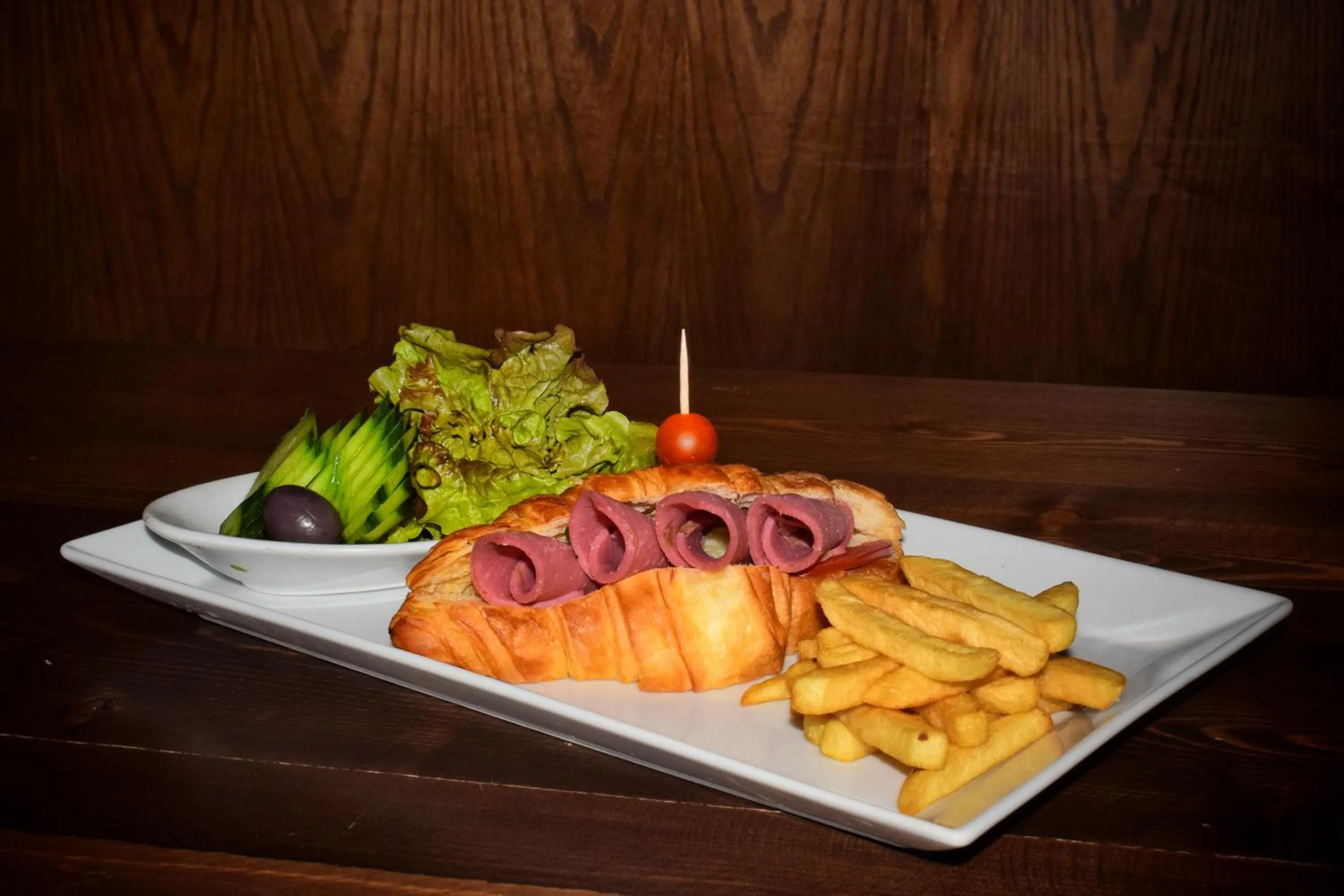 Breakfast in Romance Alexandria Hotel