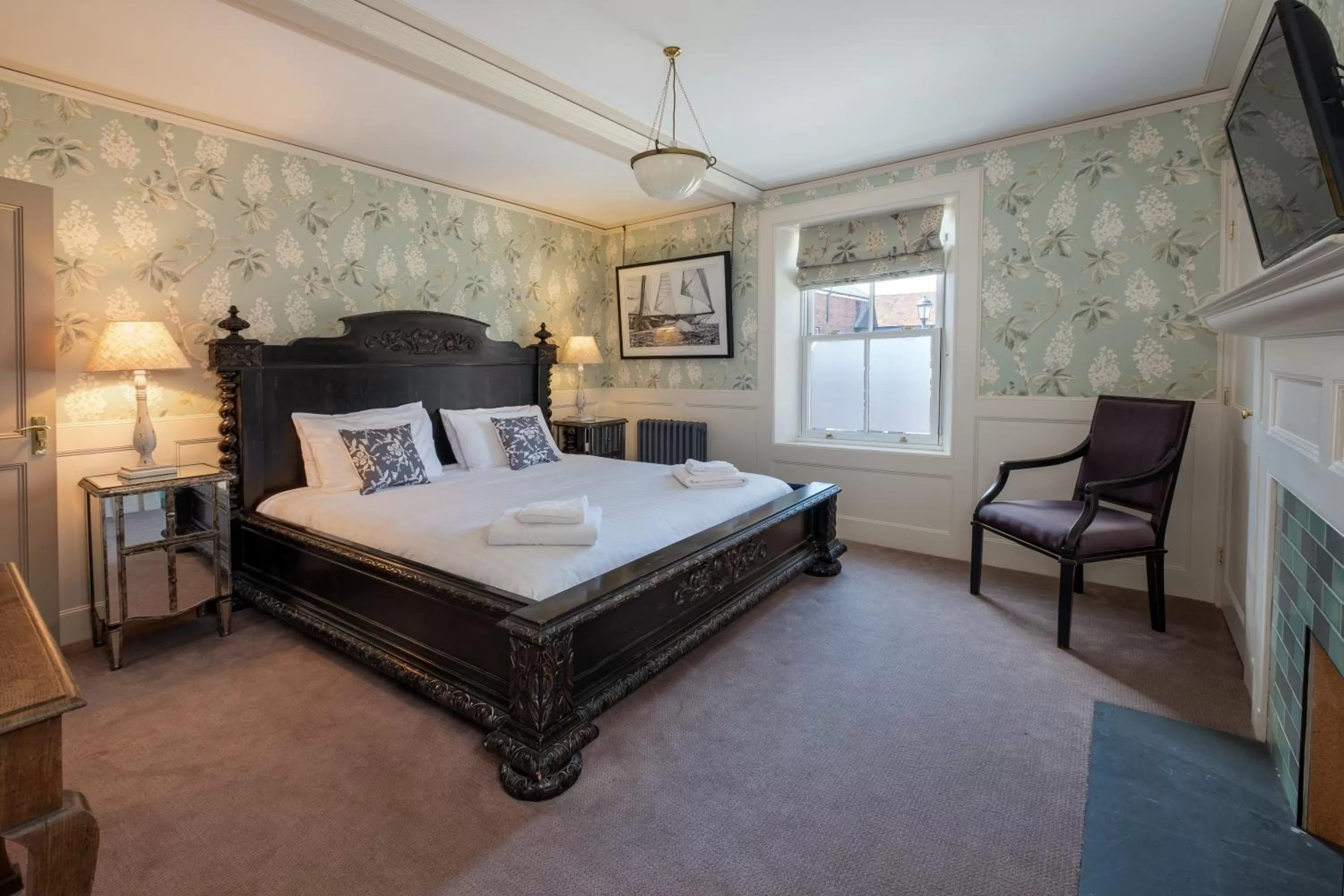 Bedroom, Bed in One Holyrood Hotel & Cafe