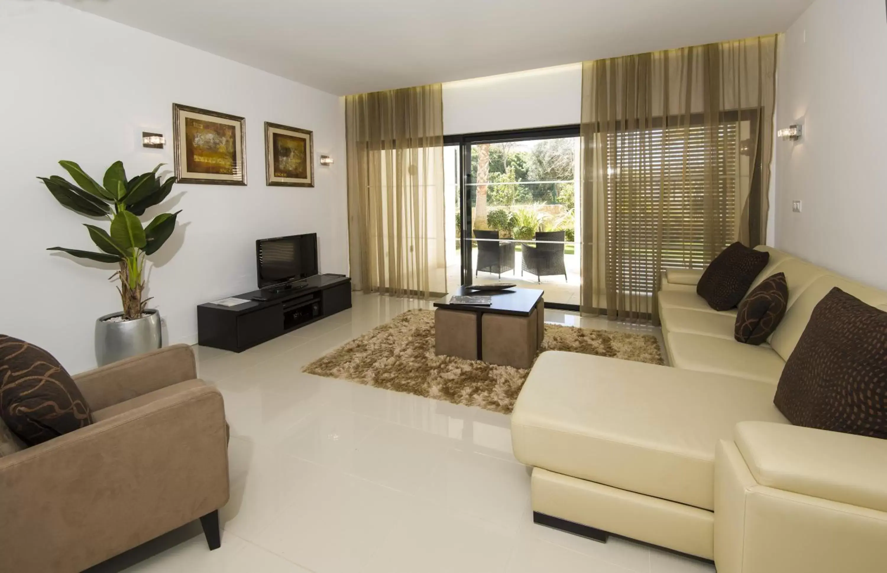 Two-Bedroom Townhouse with Balcony in Belmar Spa & Beach Resort Two-Bedroom Townhouse with Balcony in Belmar Spa & Beach Resort