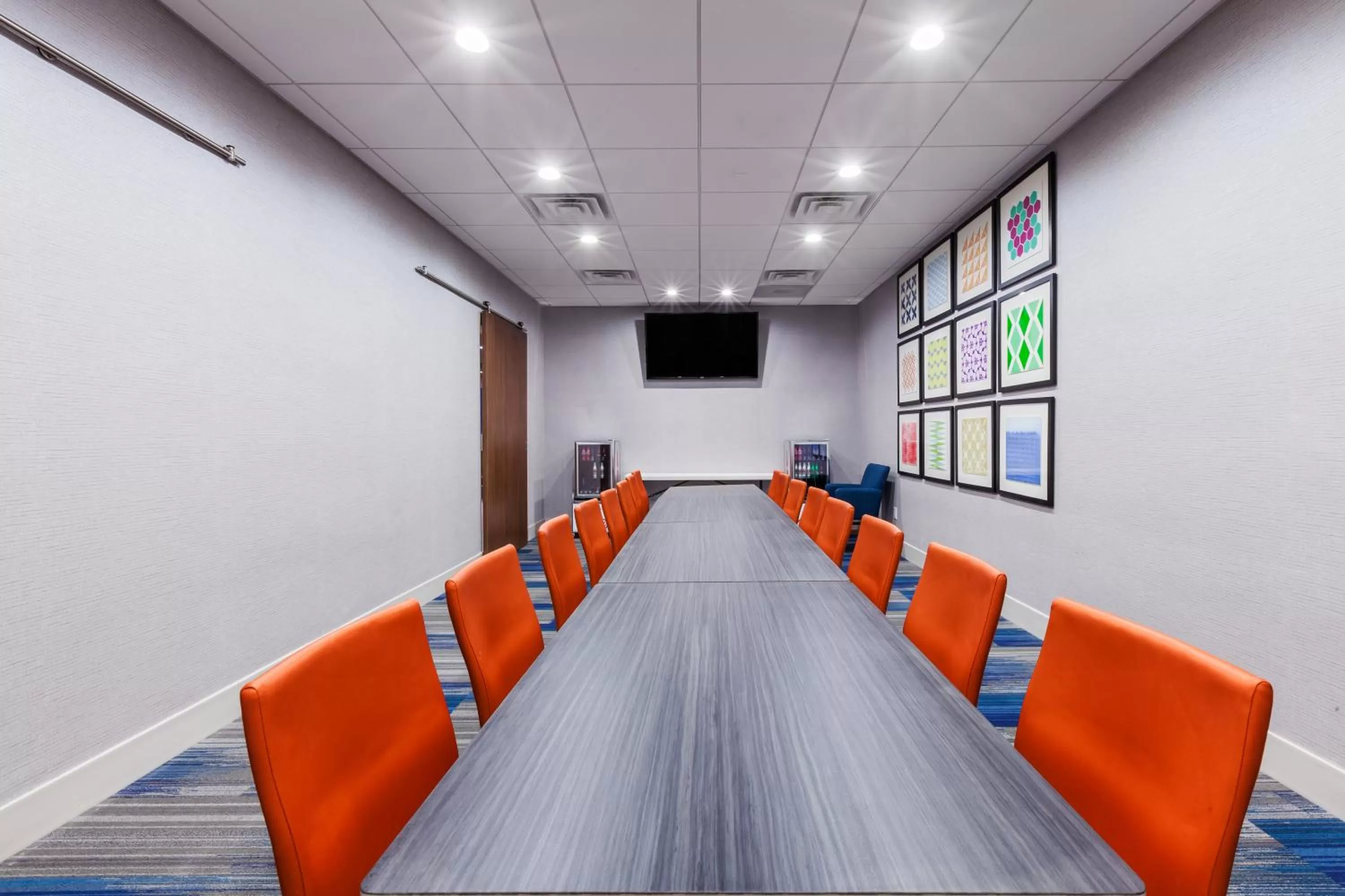 Meeting/conference room in Holiday Inn Express & Suites Tulsa West - Sand Springs by IHG