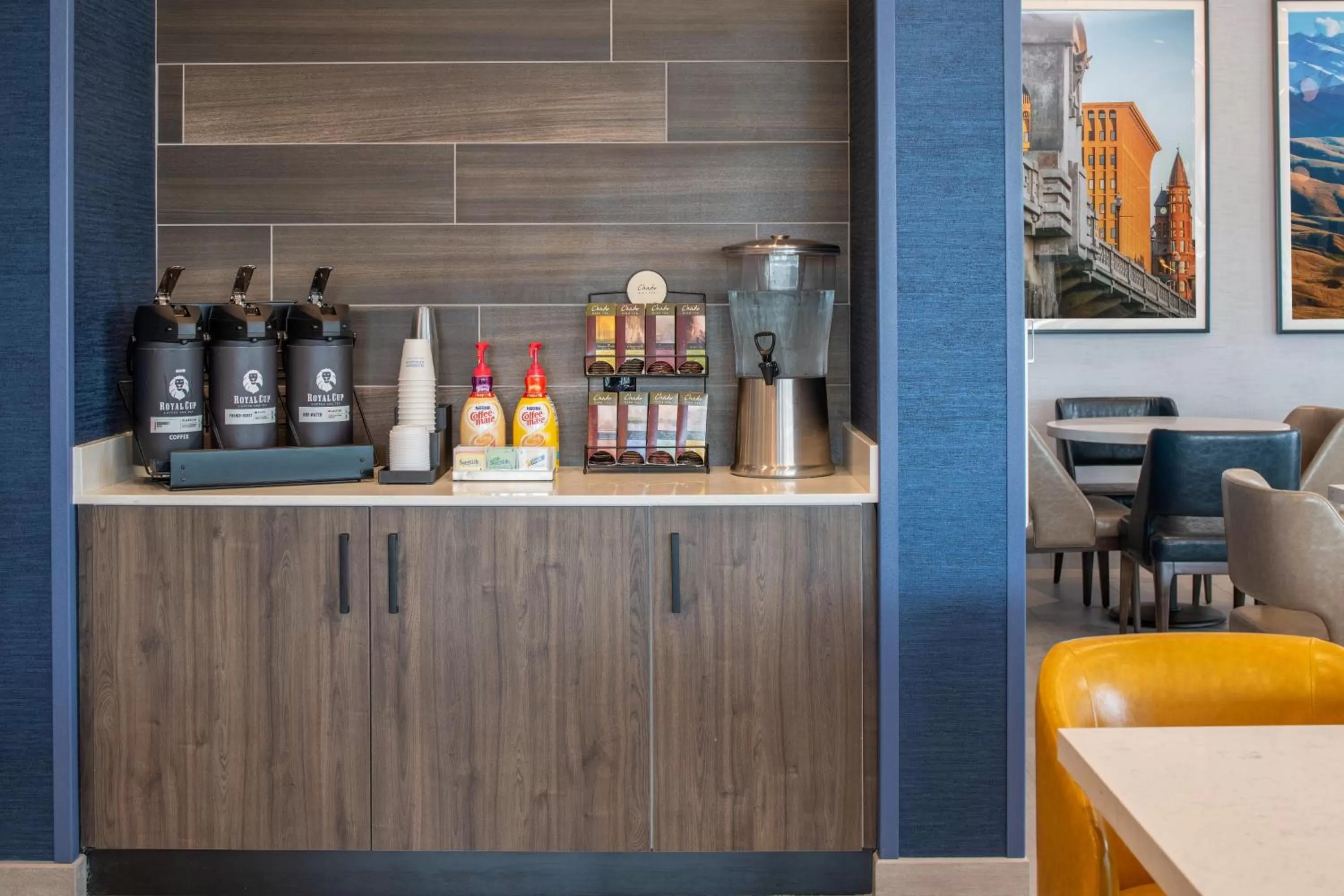 Drinks in La Quinta Inn & Suites by Wyndham Spokane Downtown