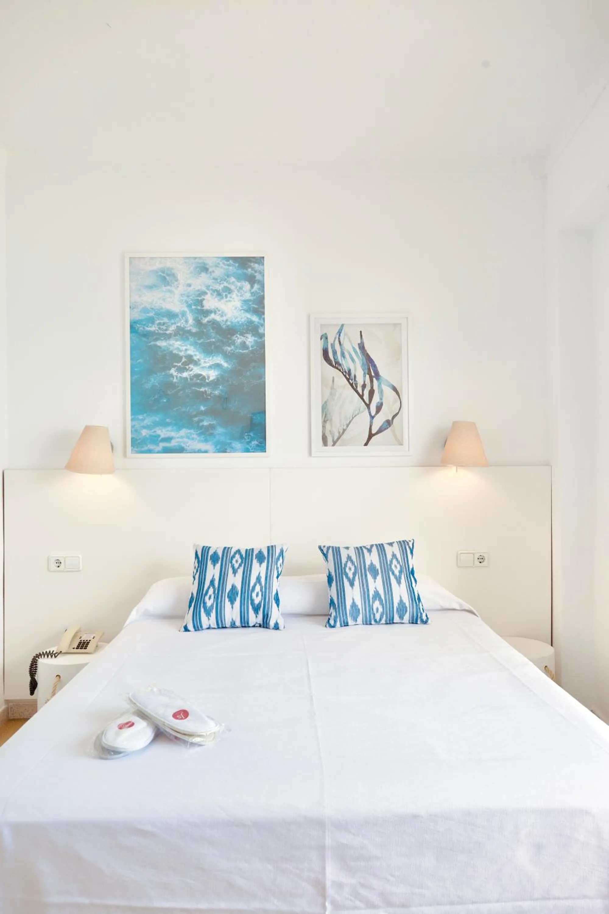 Bedroom, Bed in JS Horitzó