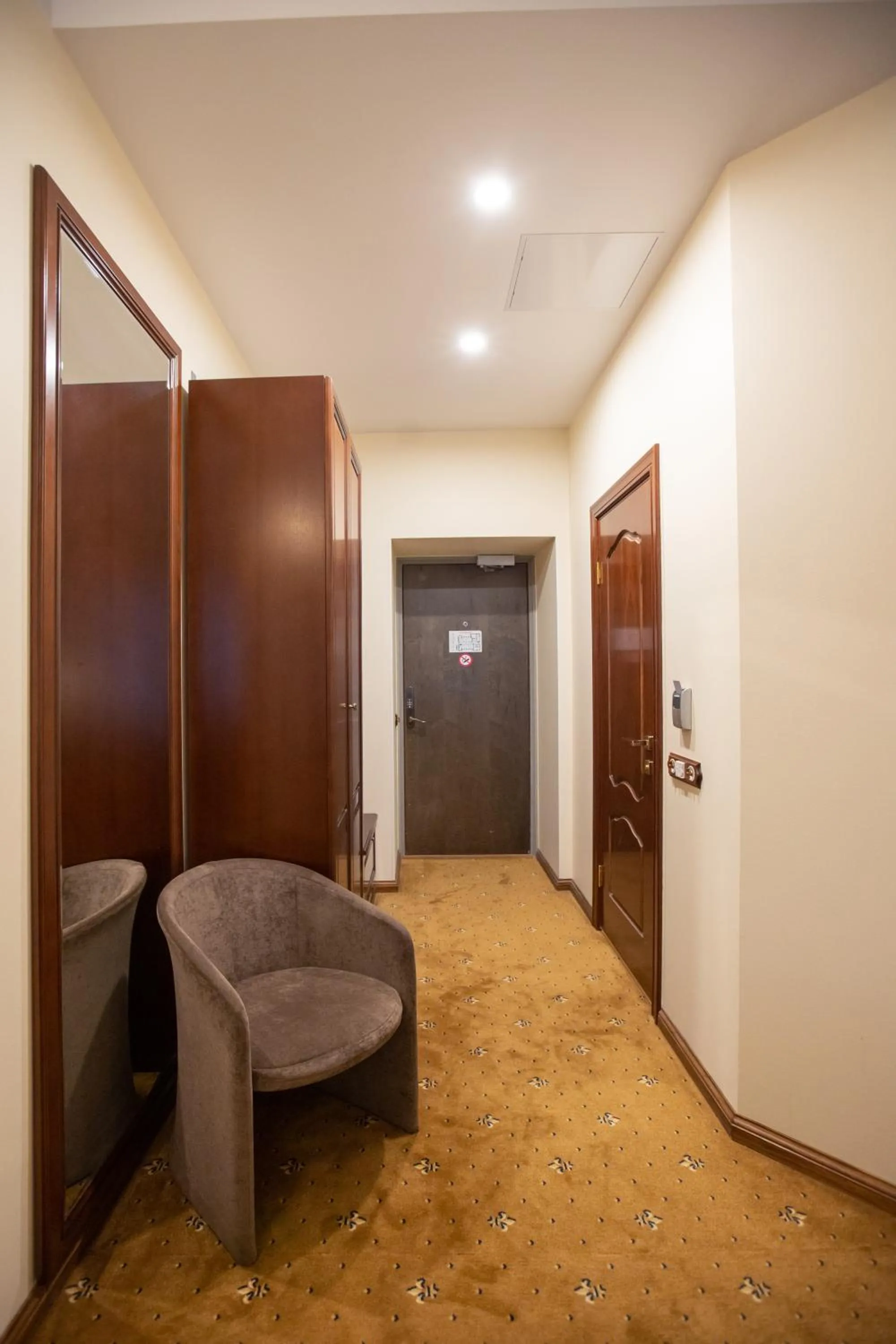 wardrobe in Hotel St. Barbara