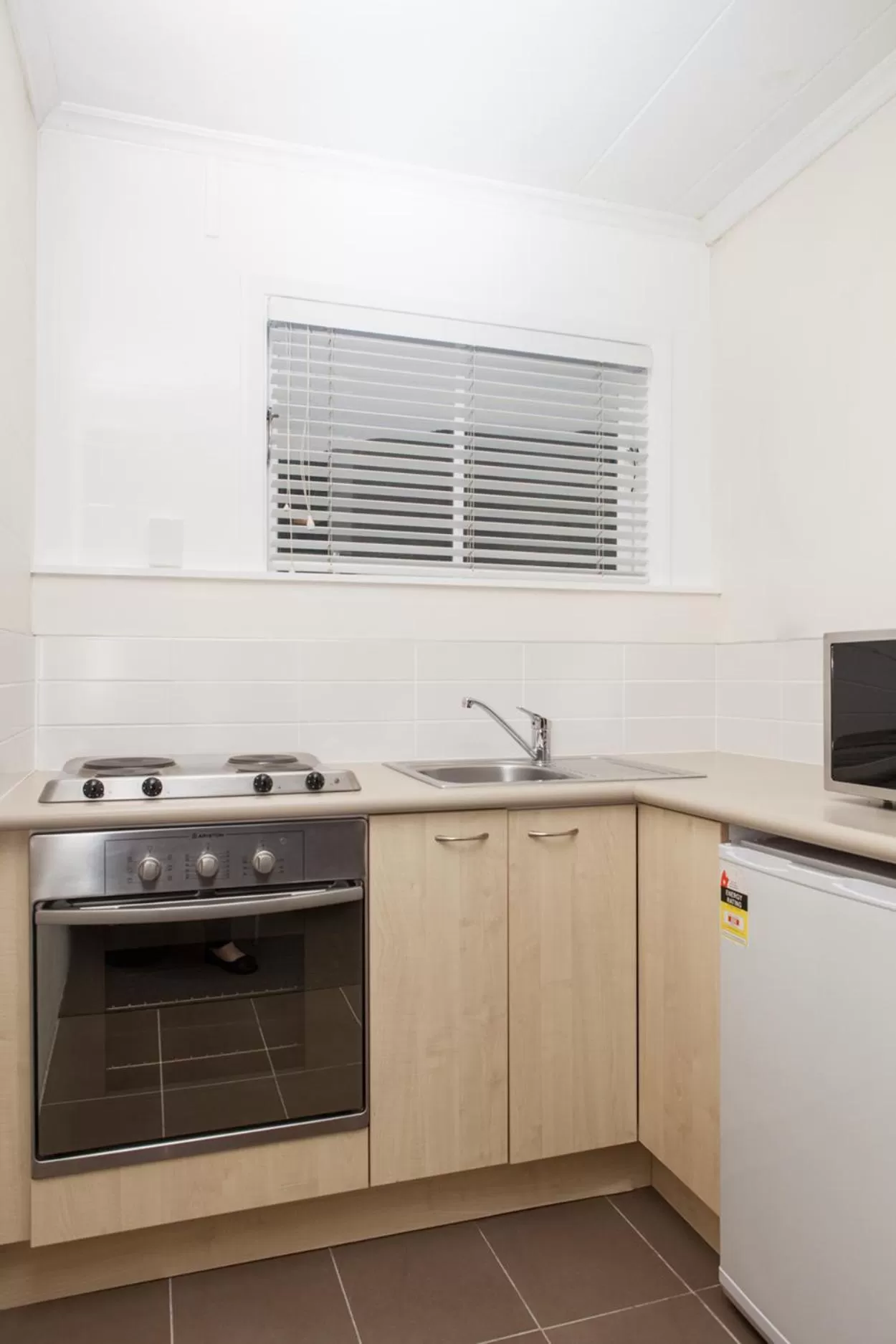 Kitchen or kitchenette in Picton Accommodation Gateway Motel