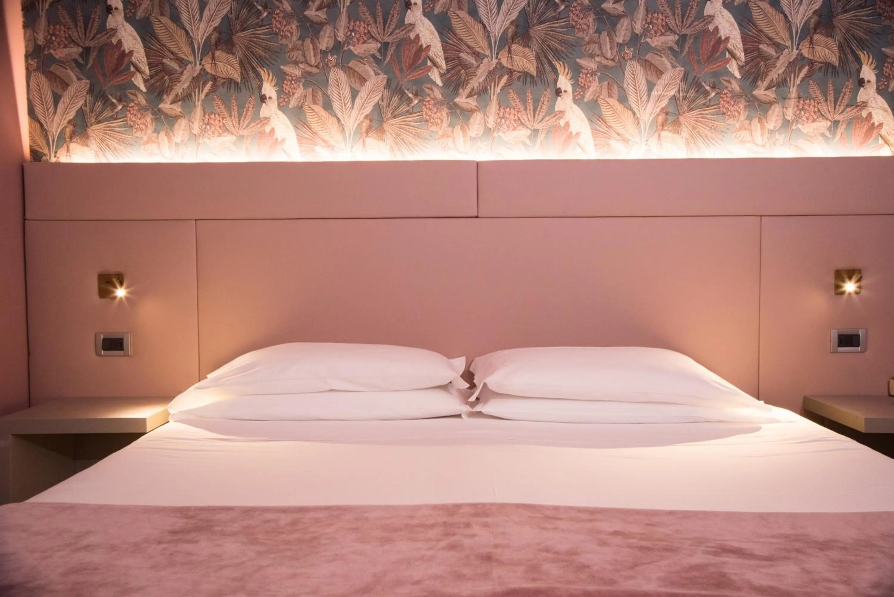 Bedroom, Bed in Hotel Ristorante Ala d'Oro