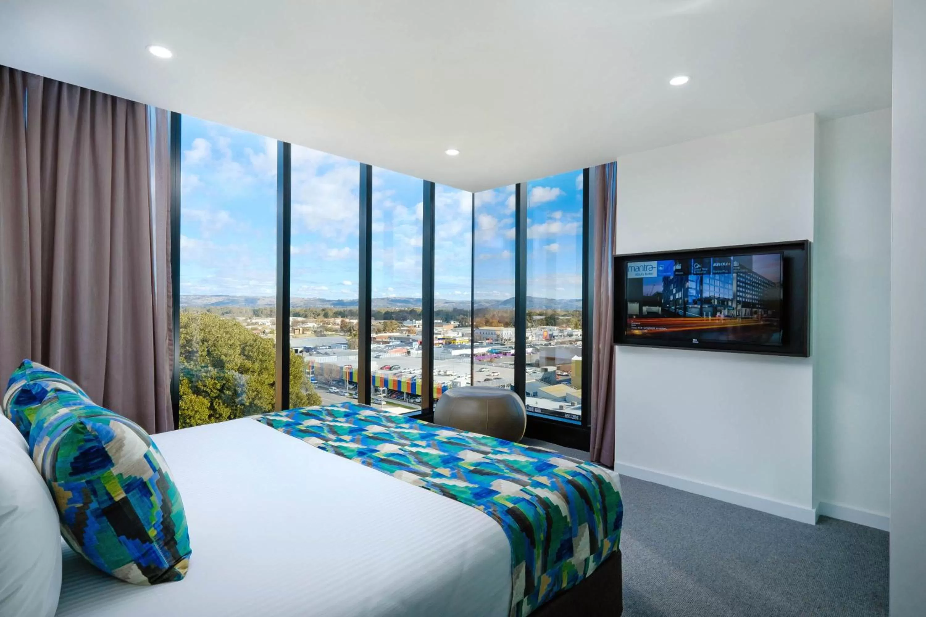 Bedroom, Bed in Mantra Albury