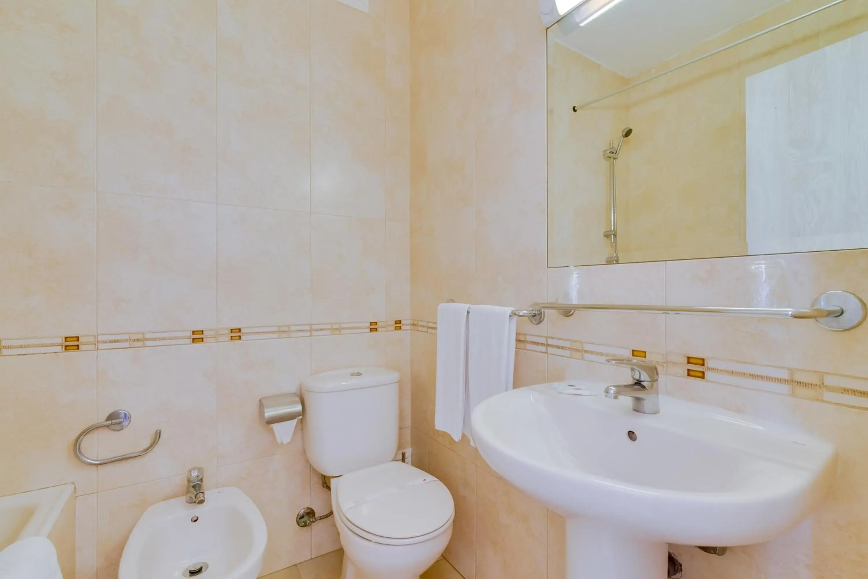 Twin Room with Extra Bed (2 Adults + 1 Child) in Vila Recife Hotel Twin Room with Extra Bed (2 Adults + 1 Child) in Vila Recife Hotel