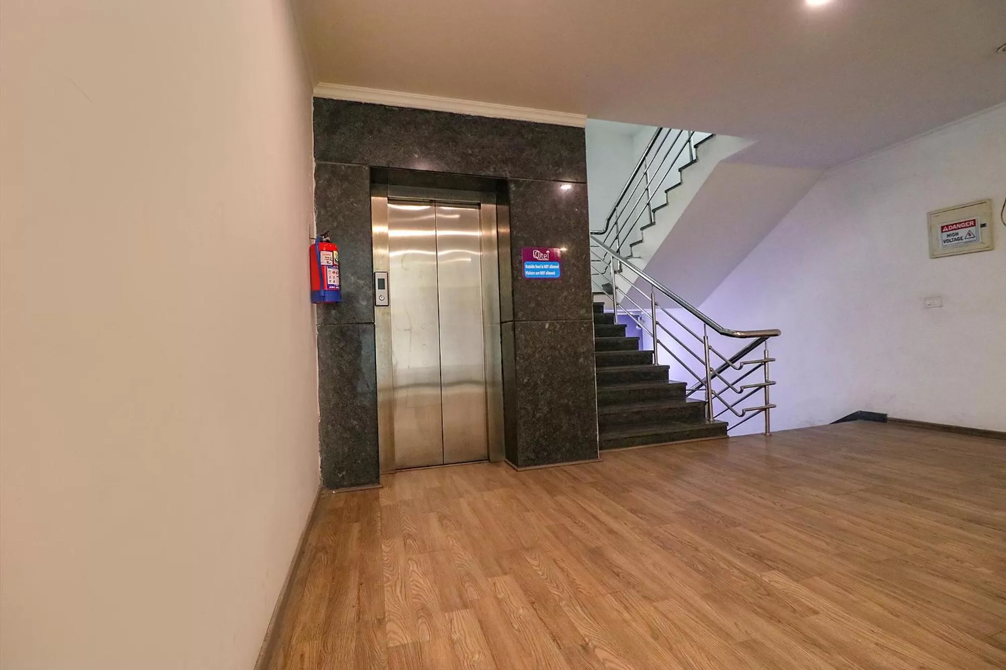 elevator in FabHotel Chattarpur Enclave - Opposite Tivoli Garden