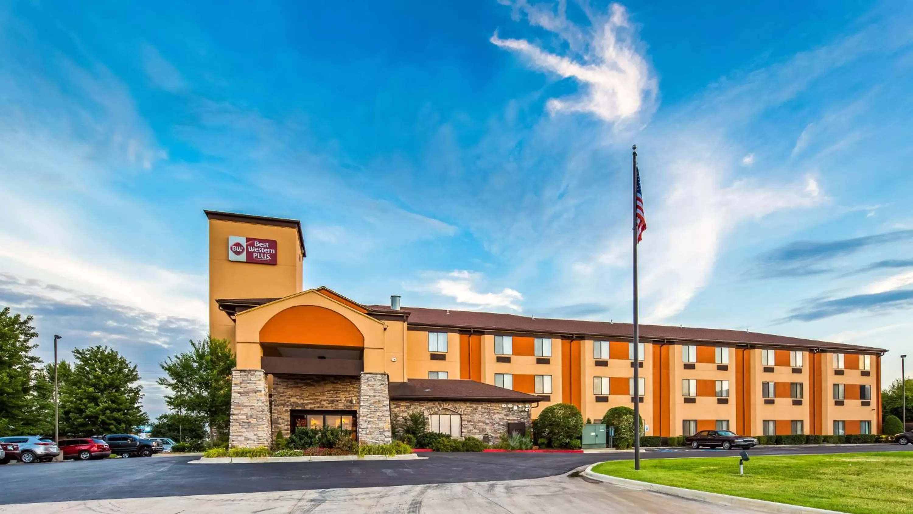Property building in Best Western Plus Tulsa Woodland Hills Hotel and Suites