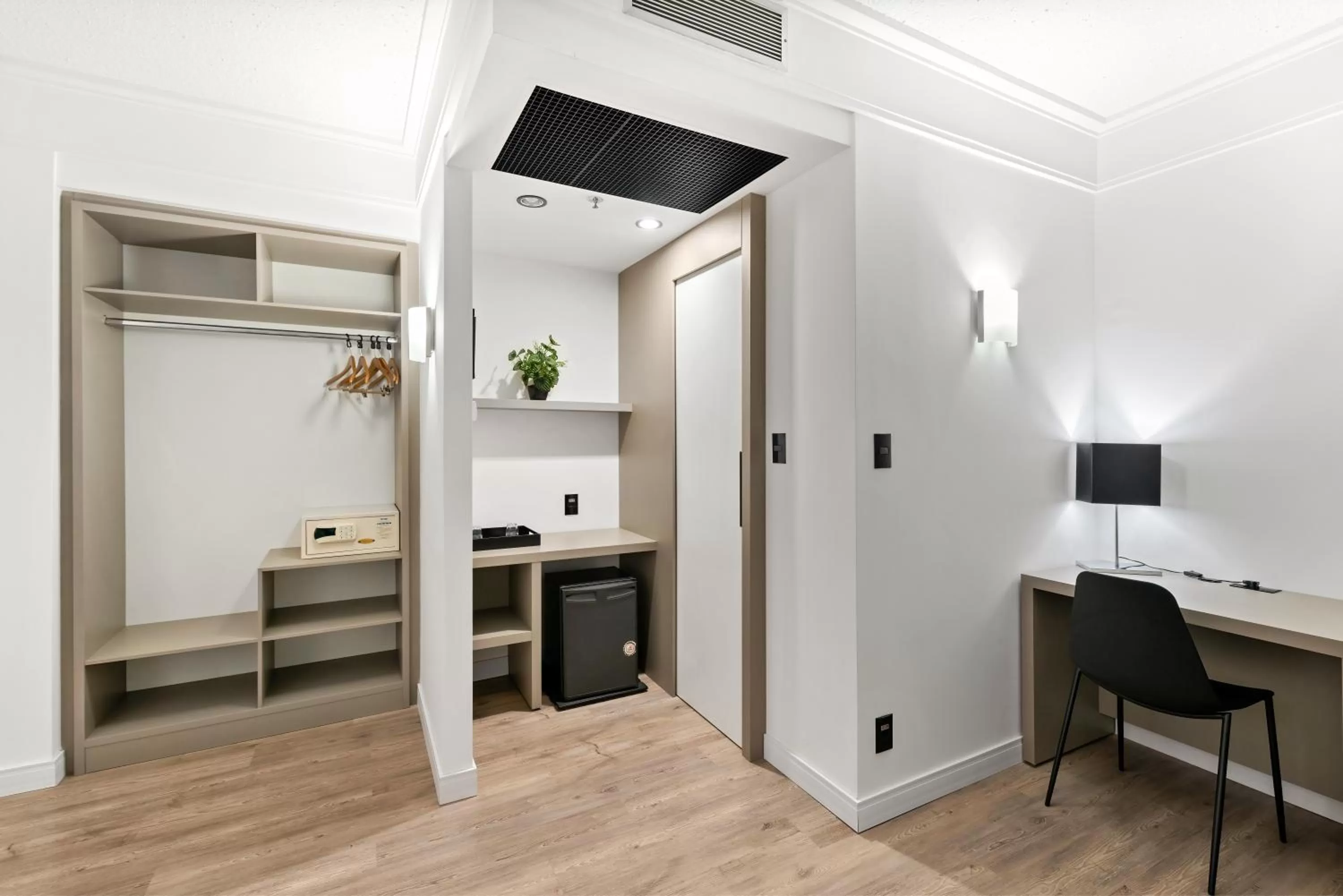 Photo of the whole room in Slaviero Guarulhos Aeroporto