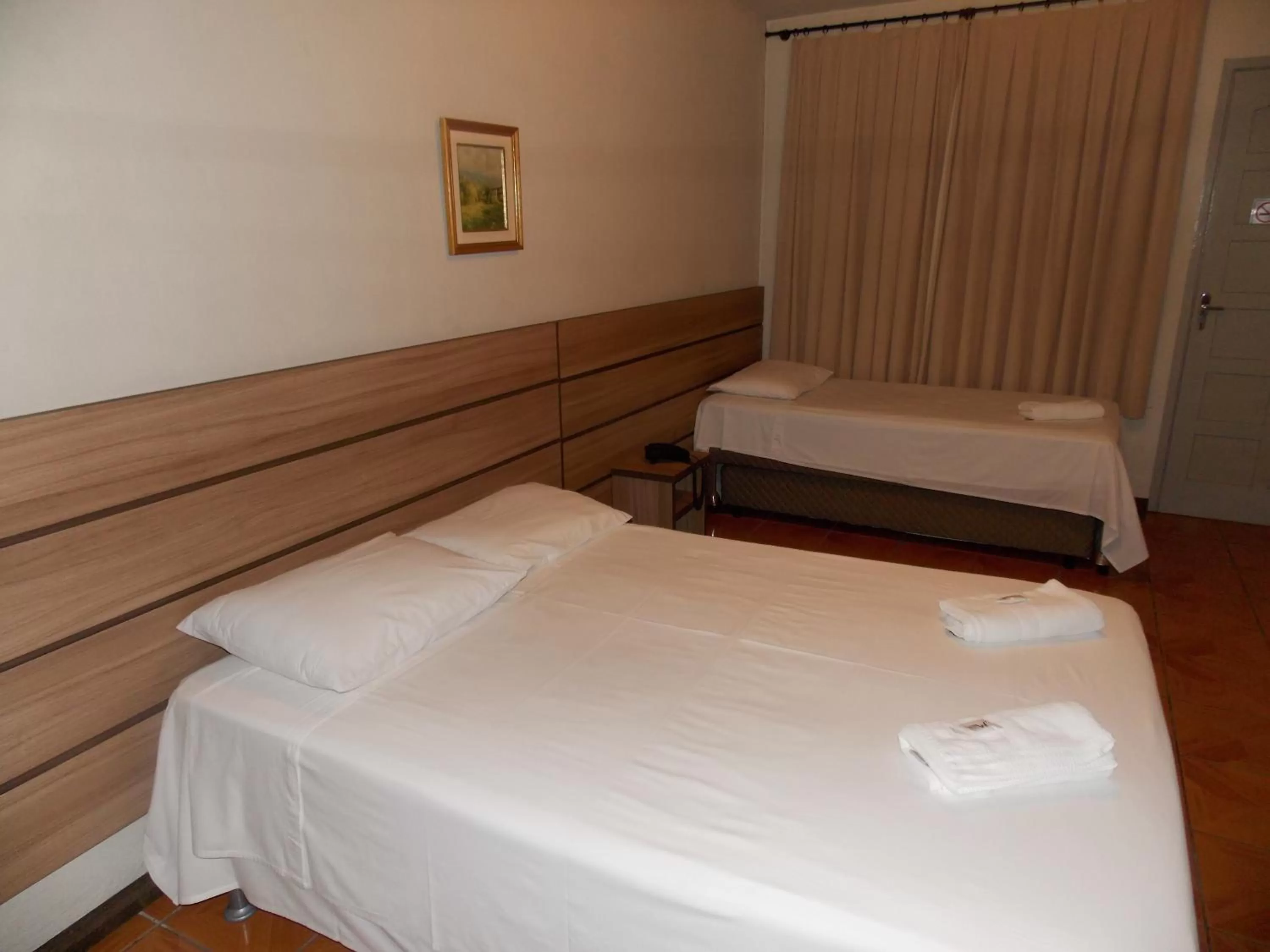 Photo of the whole room, Bed in Hotel Mattes