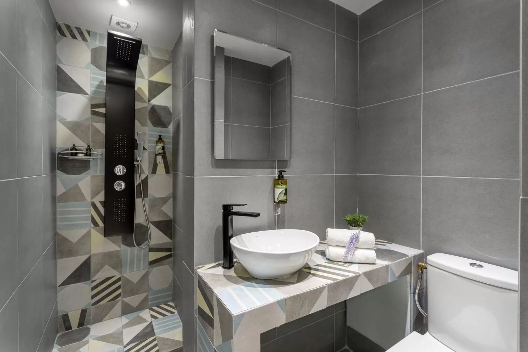 Bathroom in Supreme Luxury Suites by Athens Stay