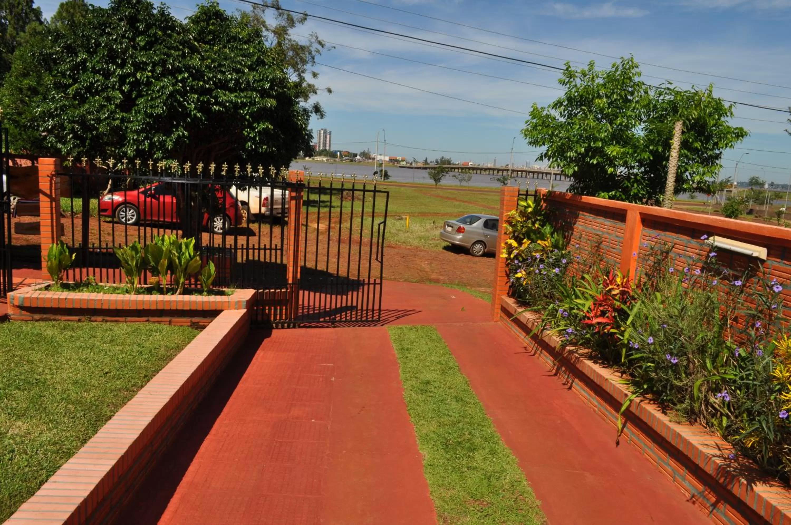 Property building in Posada Basiliza, Encarnación PY