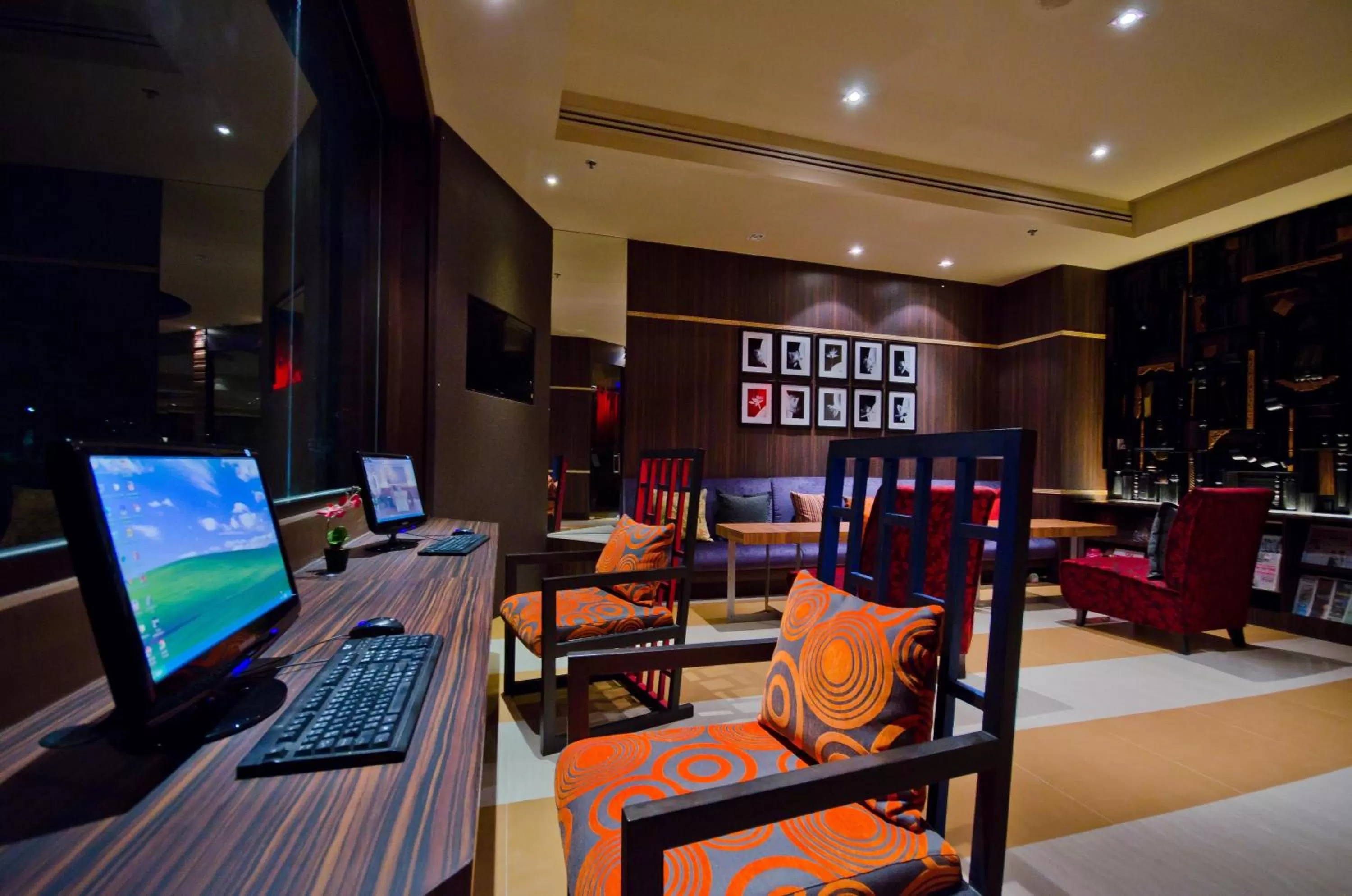 Lobby or reception in Tongtara Riverview Hotel