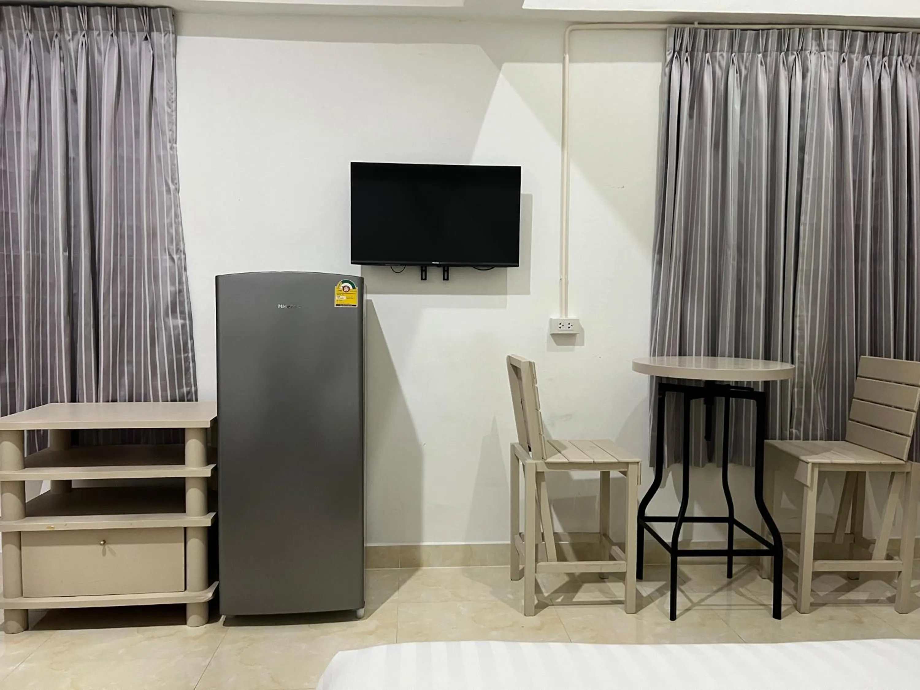 Seating area in Mall Suites Hotel