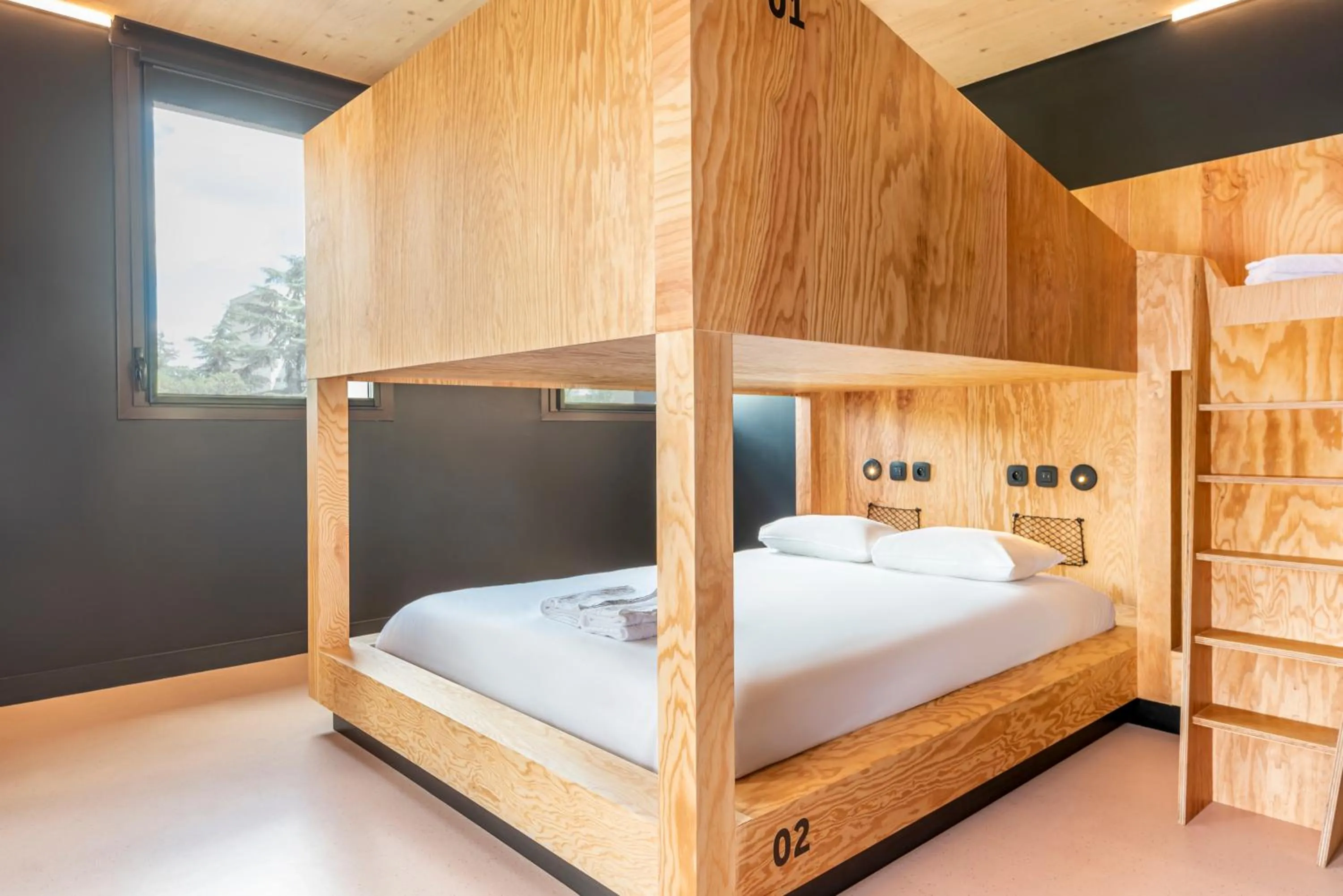 Bed in JO&JOE Paris Gentilly - Auberge de Jeunesse