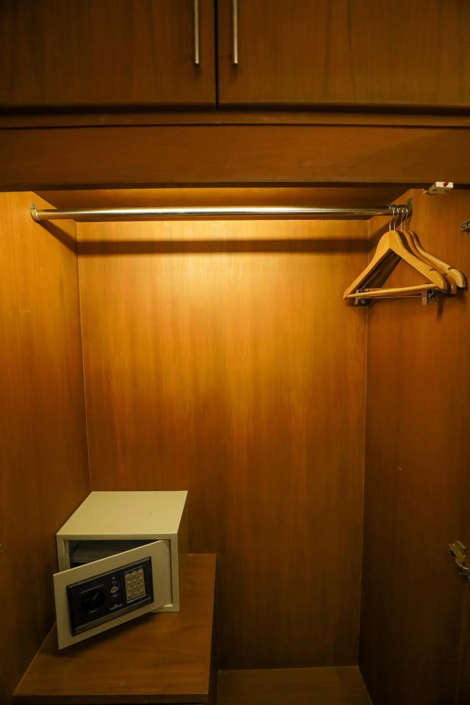 Area and facilities in Tara Court Hotel