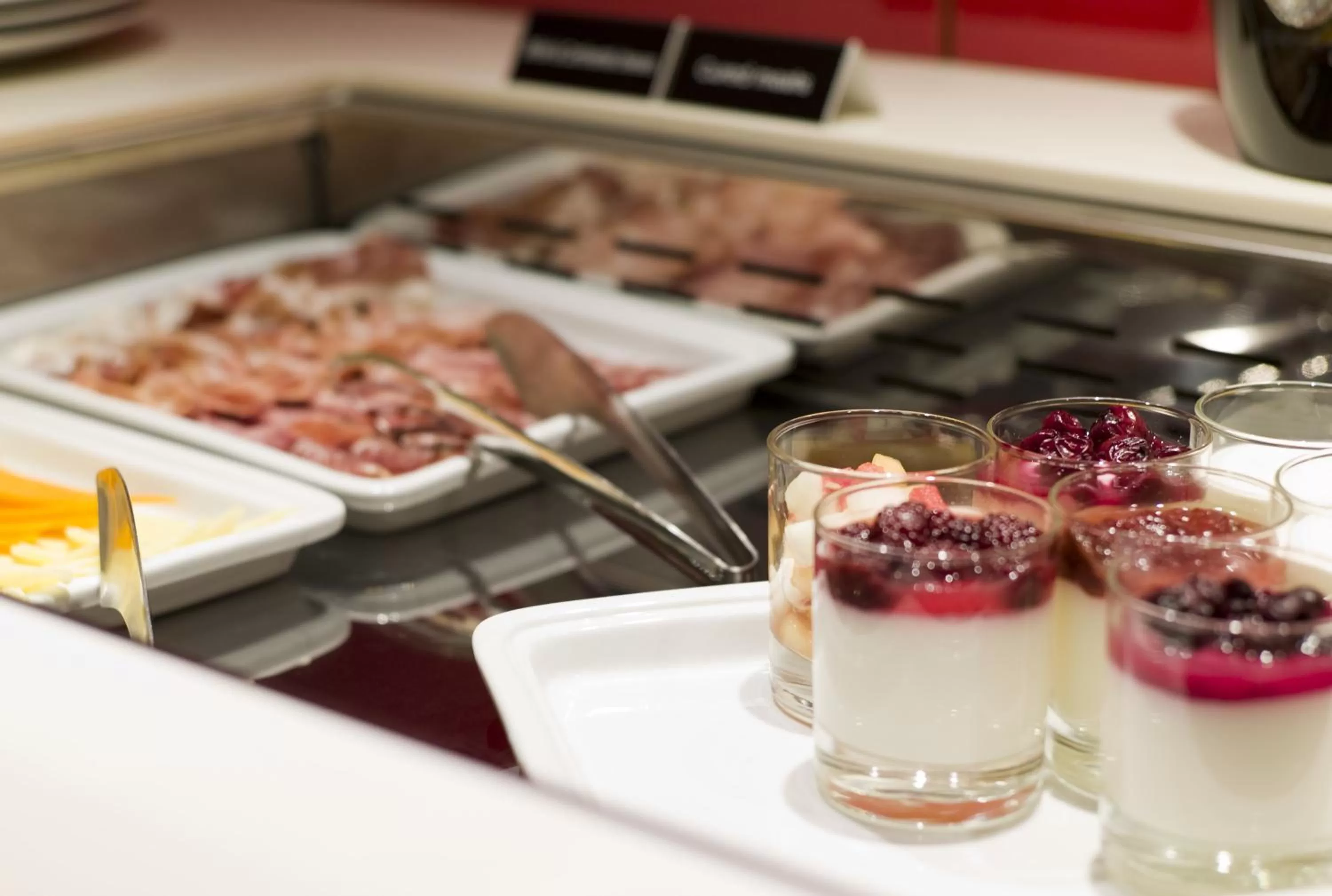 Food in Apex Temple Court Hotel