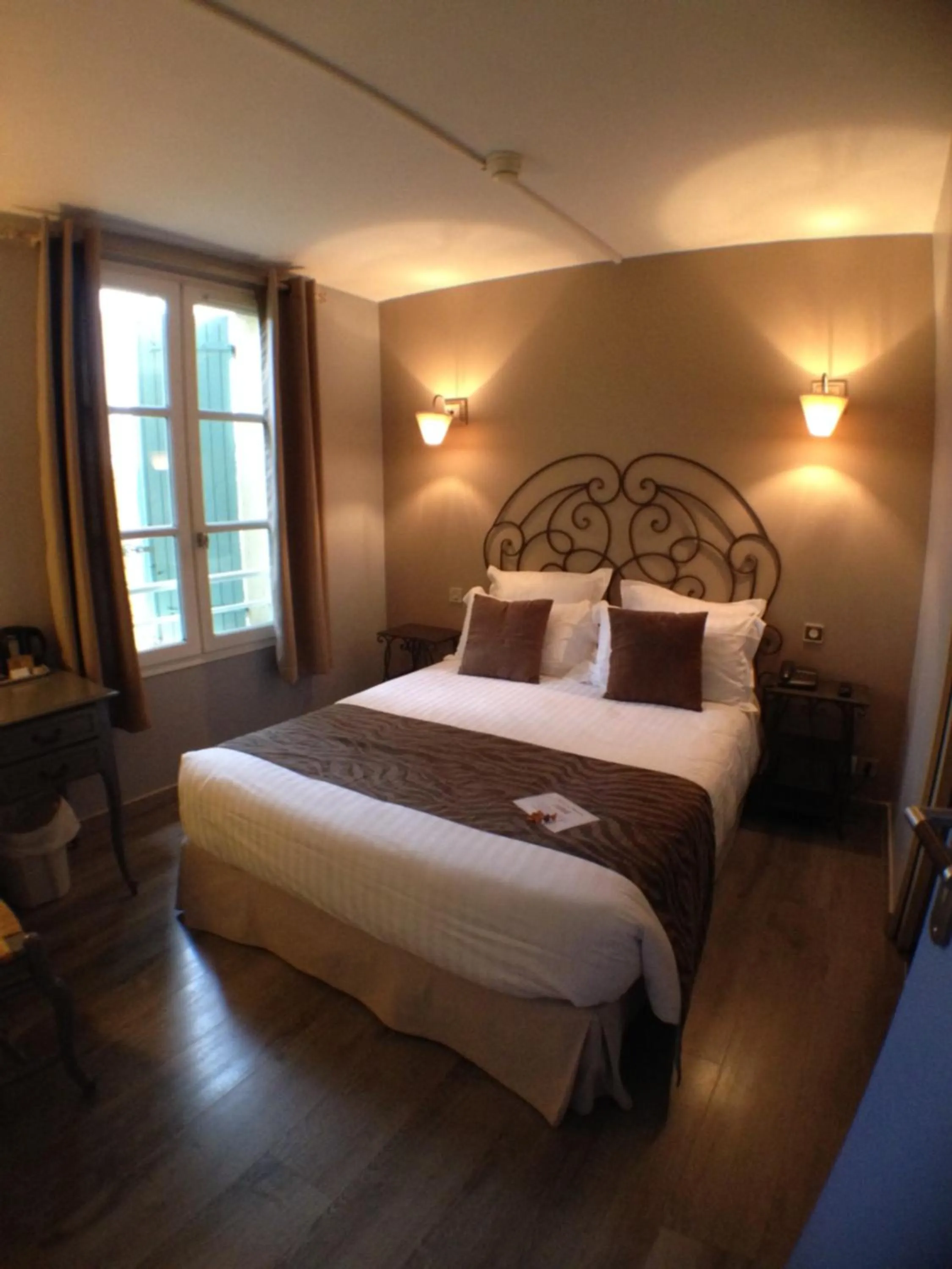 Photo of the whole room, Bed in Logis Hotel la Ferme