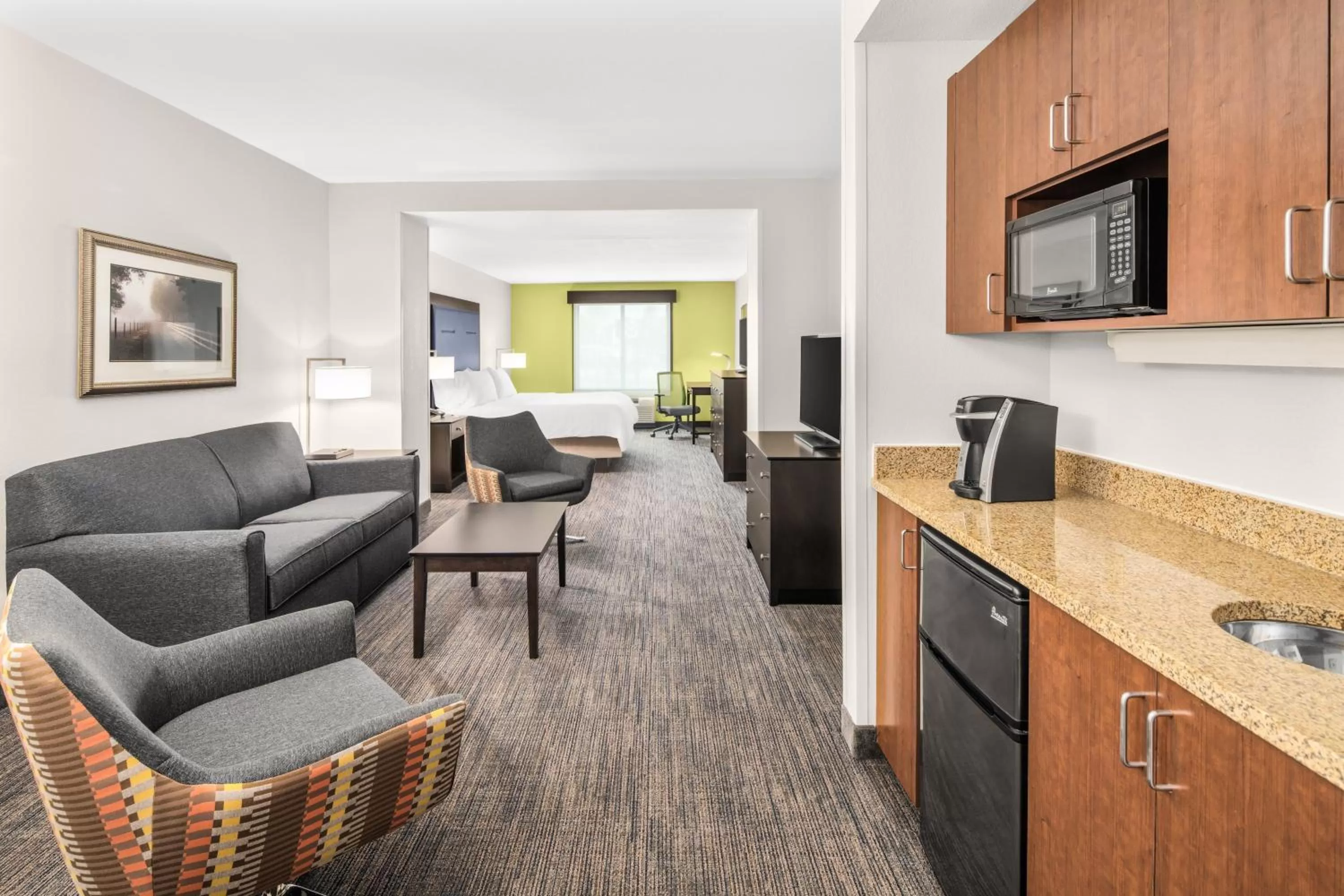 Photo of the whole room in Holiday Inn Express & Suites Wilmington-Newark by IHG