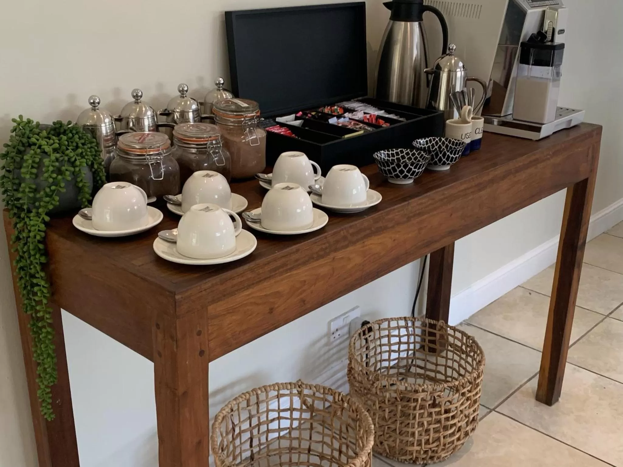 The Leslie - Bed & Breakfast