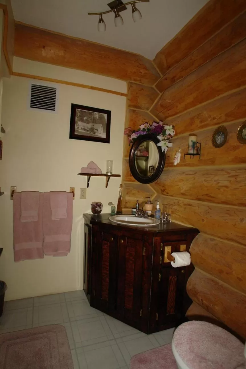 Bathroom in The Garrison Inn a Montana Bed & Breakfast