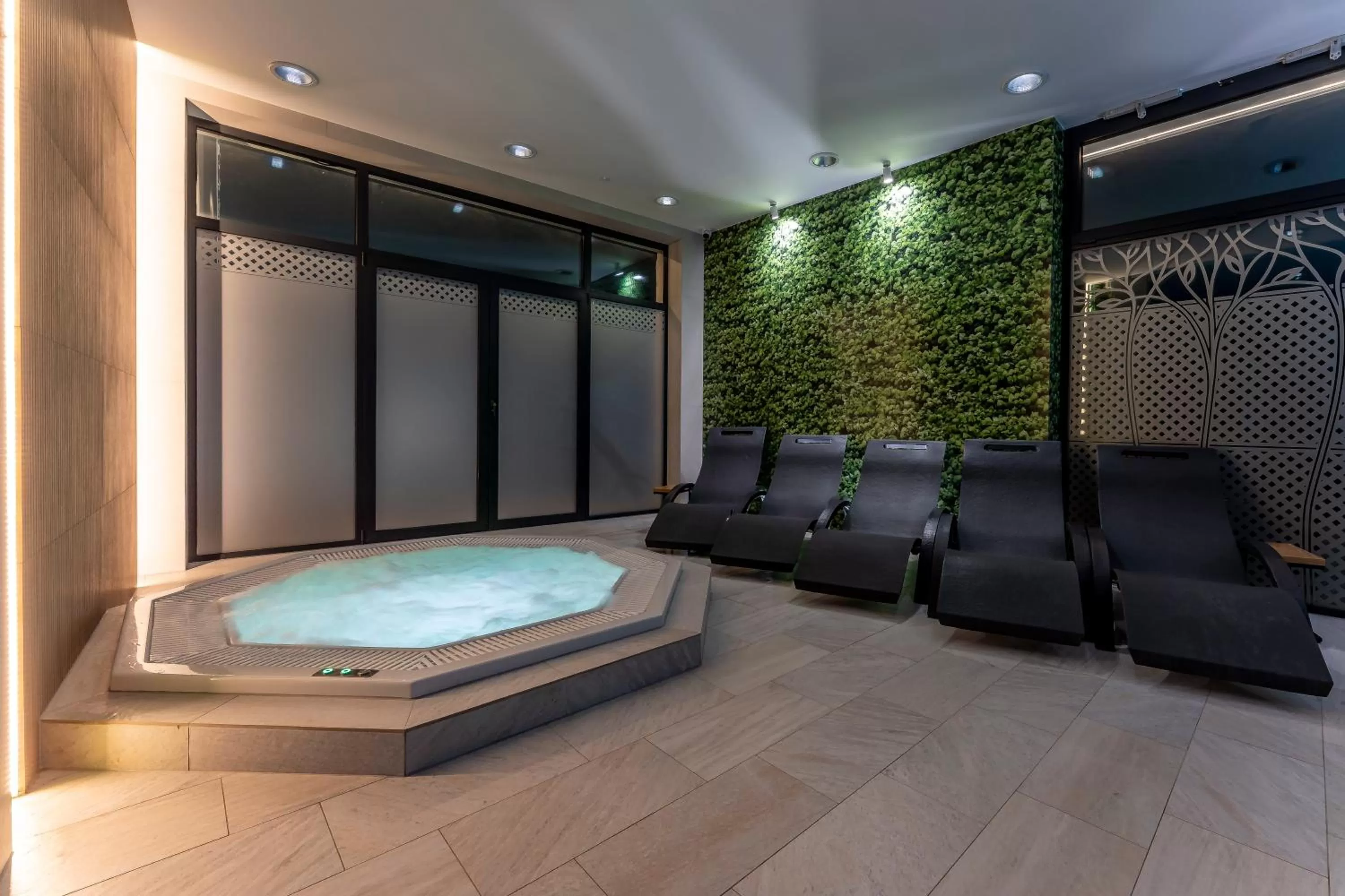 Hot Tub in Aura Medical SPA Nałęczów