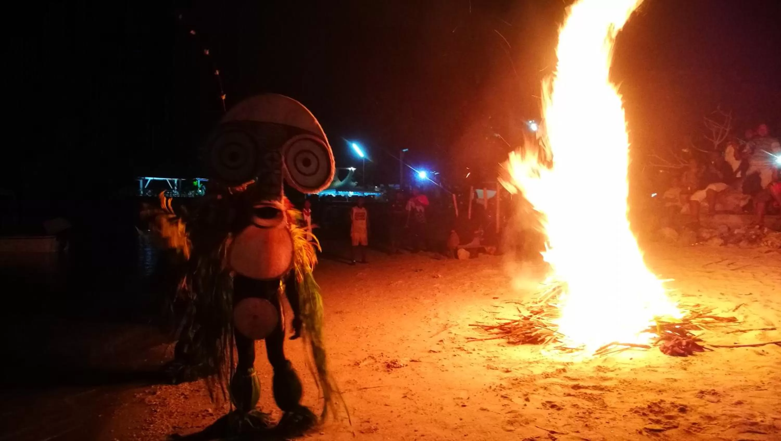 Evening entertainment in Rapopo Plantation Resort