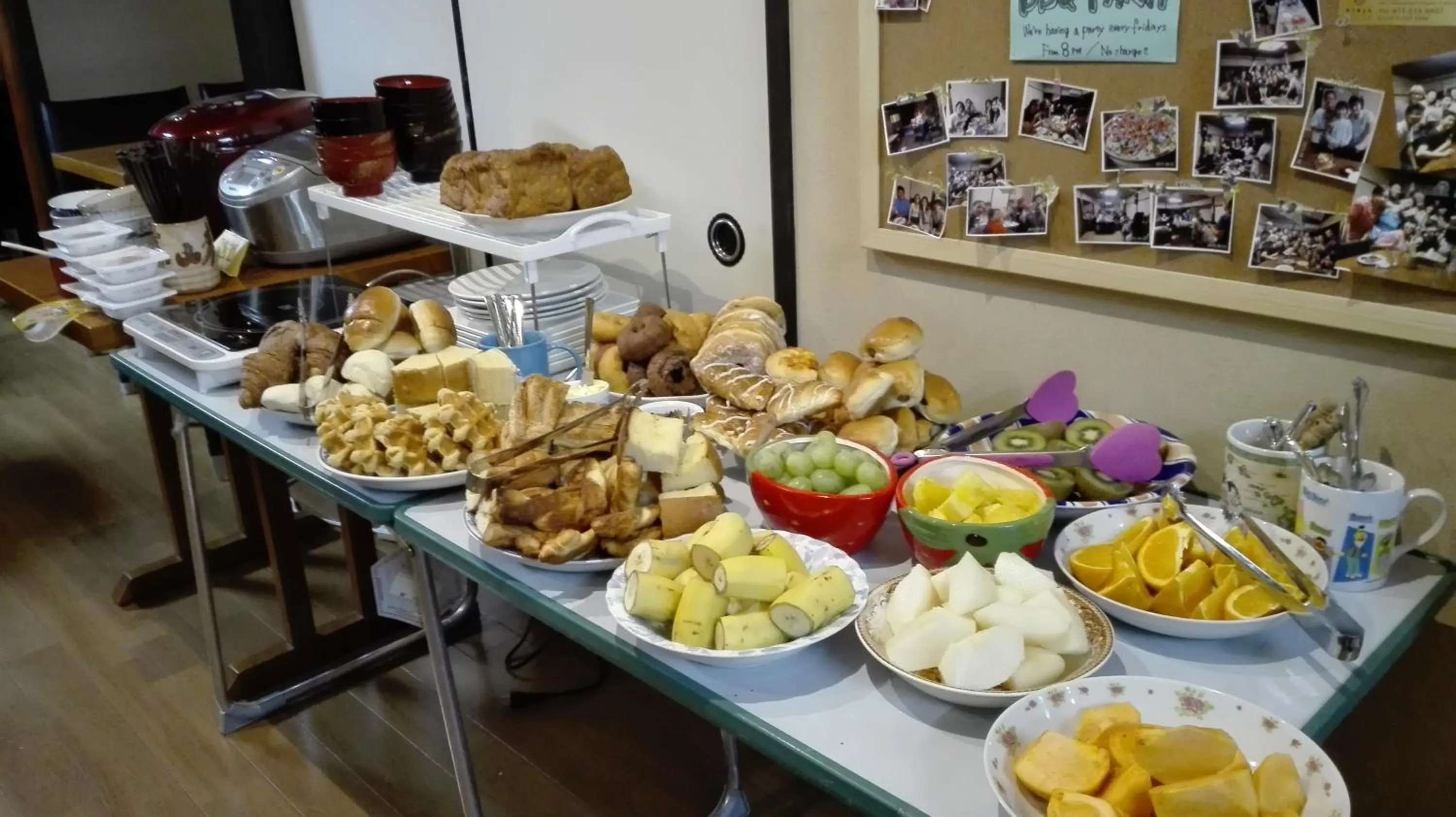 Buffet breakfast in Guest House Ga-Jyun