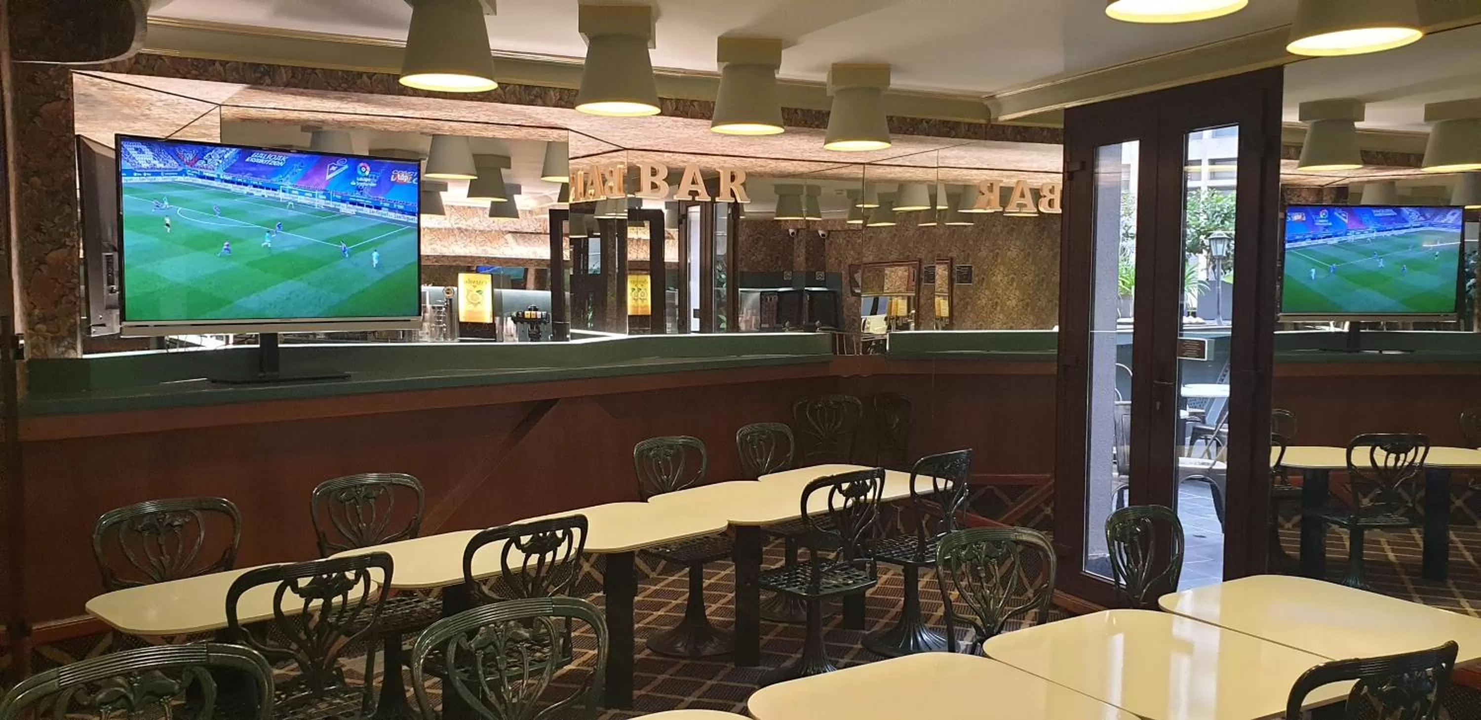 Restaurant/places to eat in Hotel Continental Barcelona