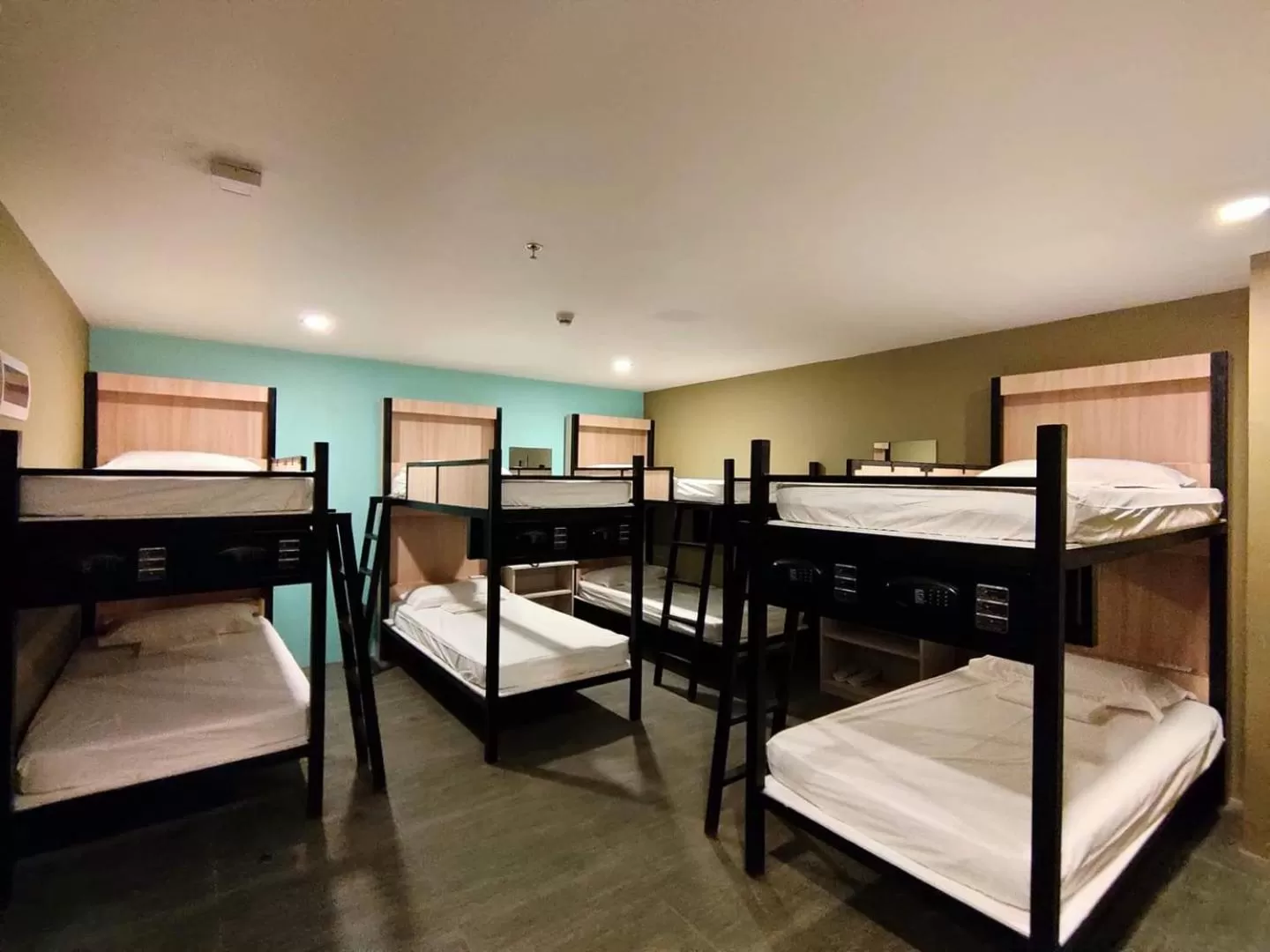 Bedroom, Bed in Felicity Island Hotel