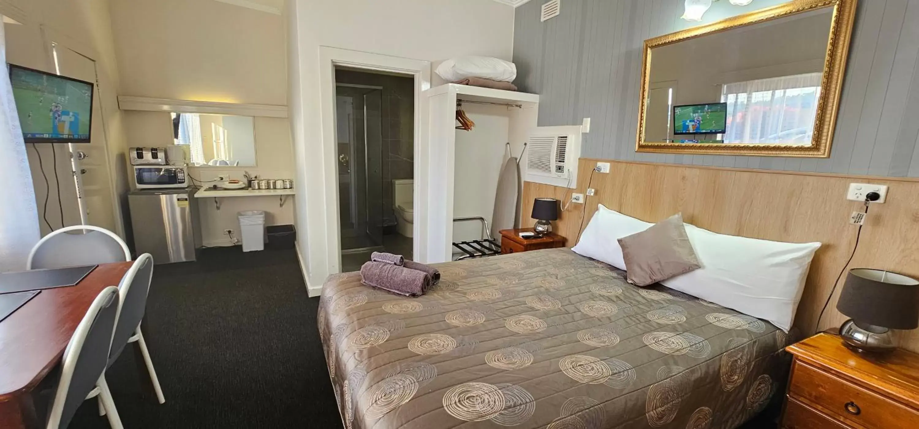 Family Double Room in Blue Lake Motel Family Double Room in Blue Lake Motel