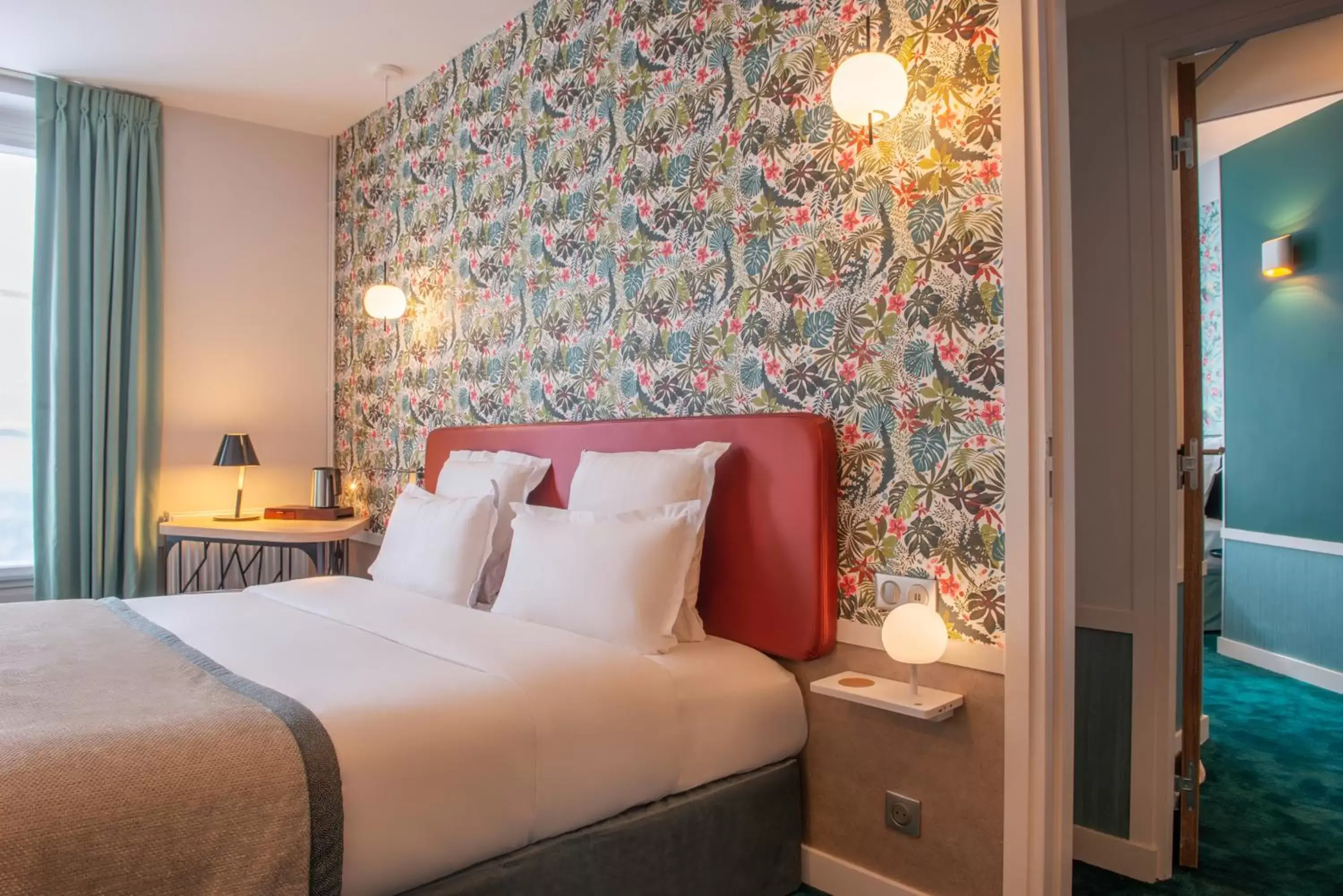 Family Room in Hôtel Edouard 6 by Malone Family Room in Hôtel Edouard 6 by Malone