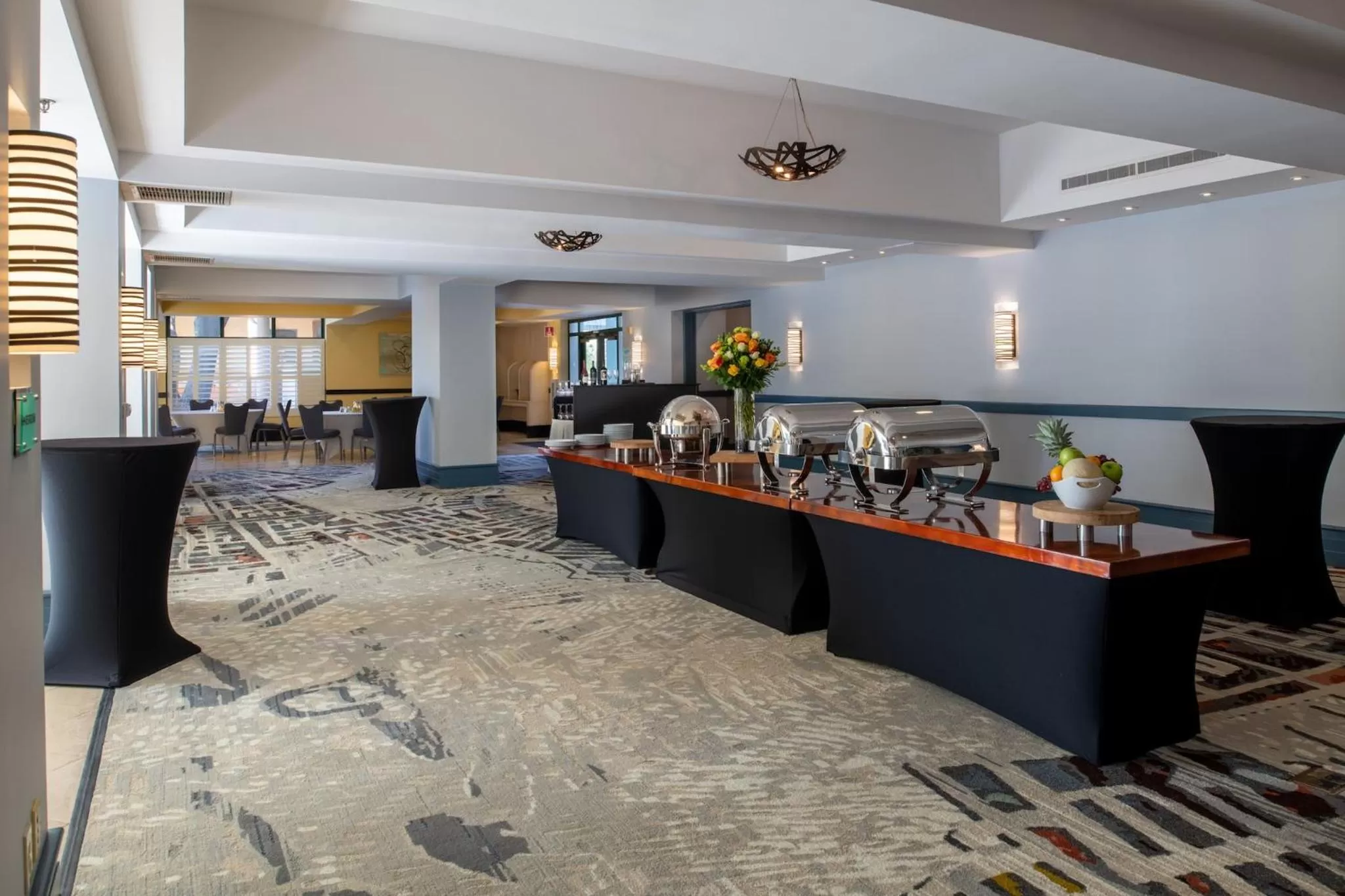 Meeting/conference room in Crowne Plaza Cabana Hotel by IHG