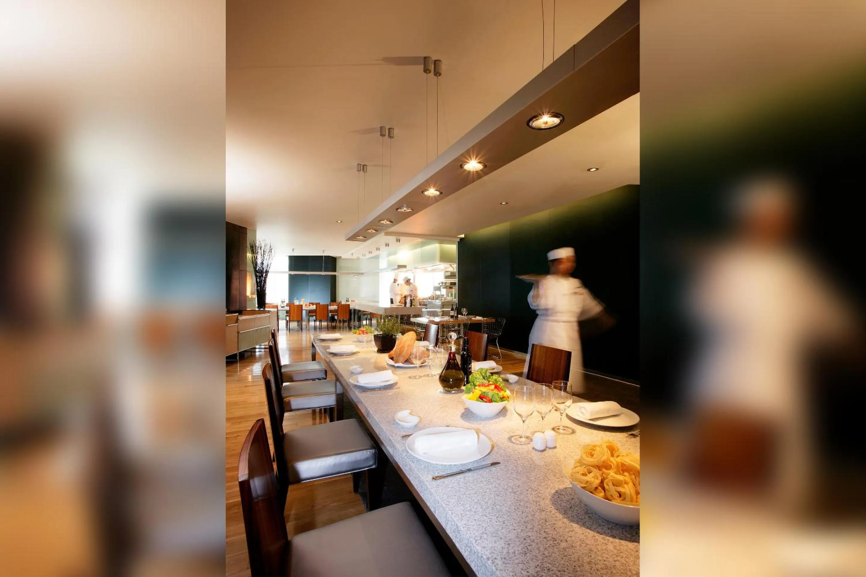 Restaurant/places to eat in The Longemont Shanghai