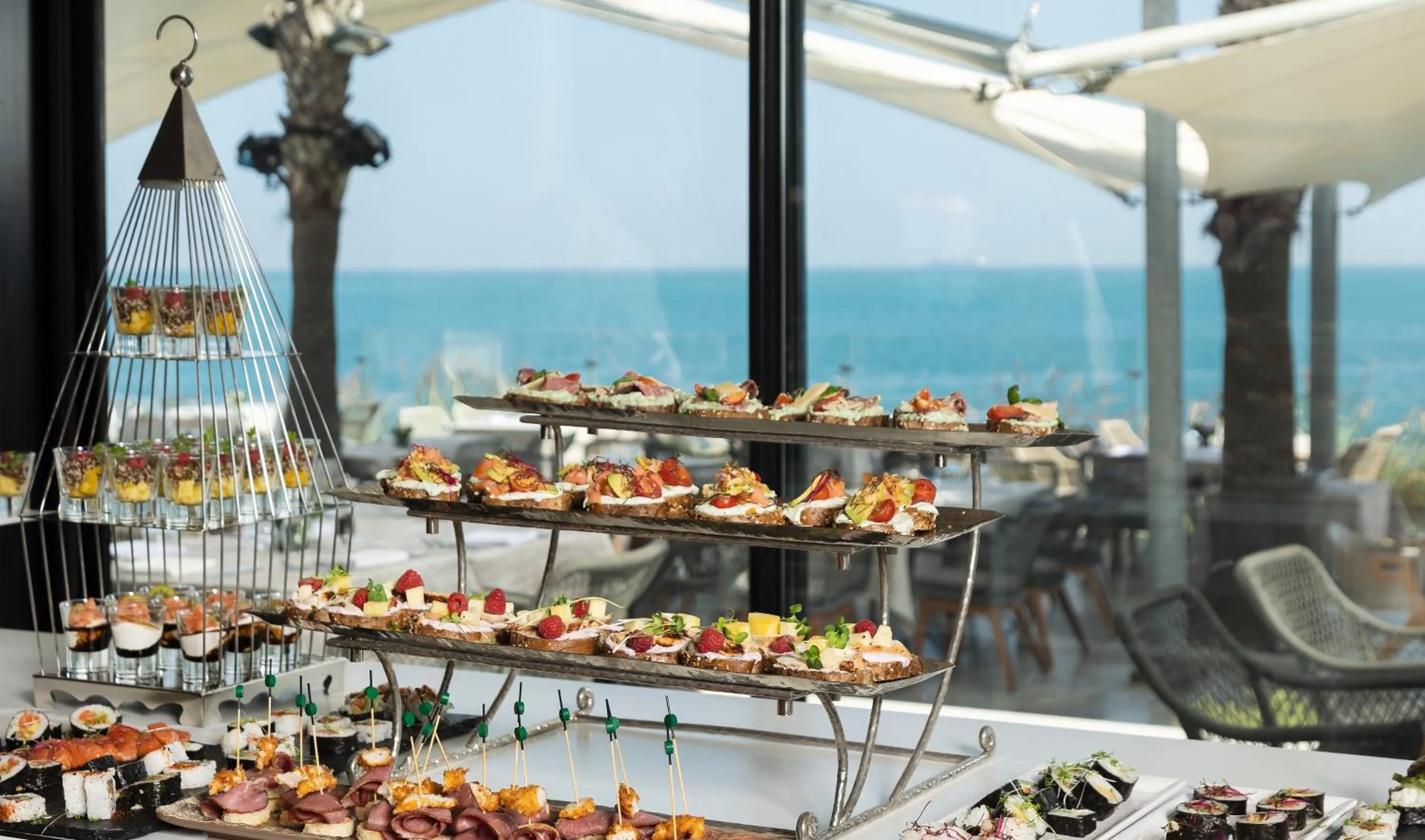 Restaurant/places to eat in Mövenpick Hotel Gammarth Tunis