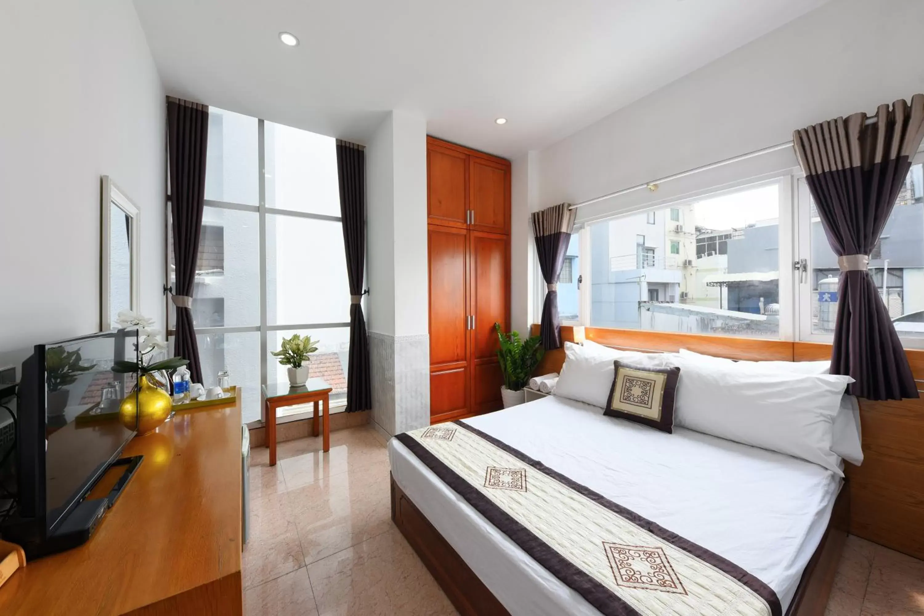 Deluxe King Room in Felix Hotel Deluxe King Room in Felix Hotel