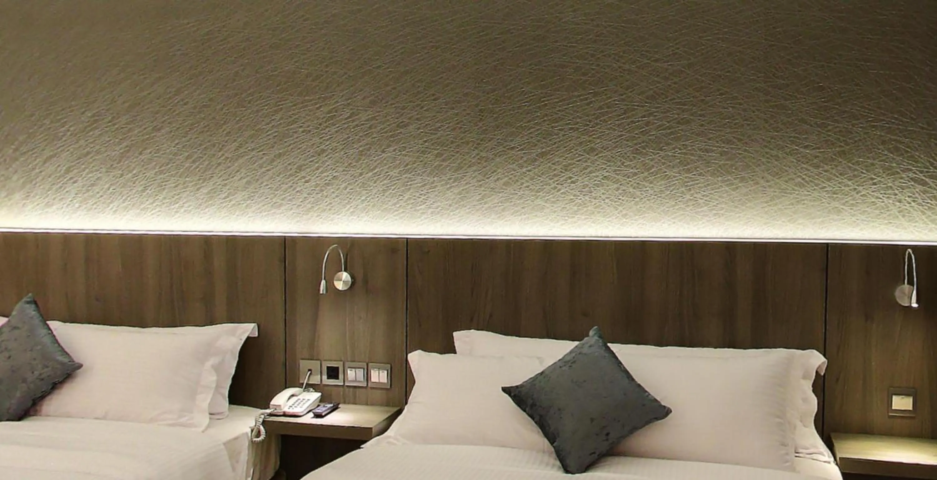 Deluxe Family Room in Flora by Crossroads Hotel