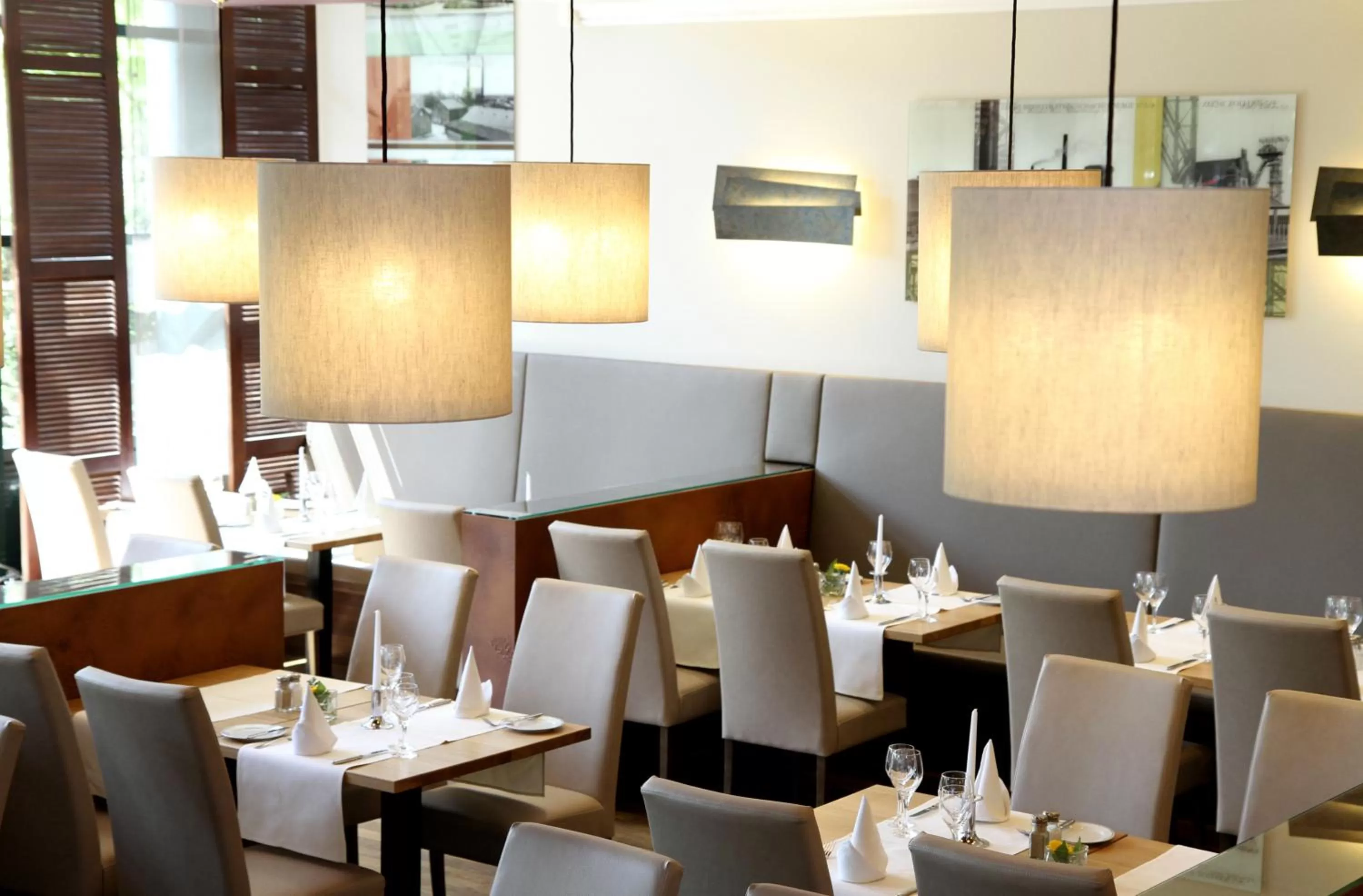 Restaurant/places to eat in Steigenberger Dortmund