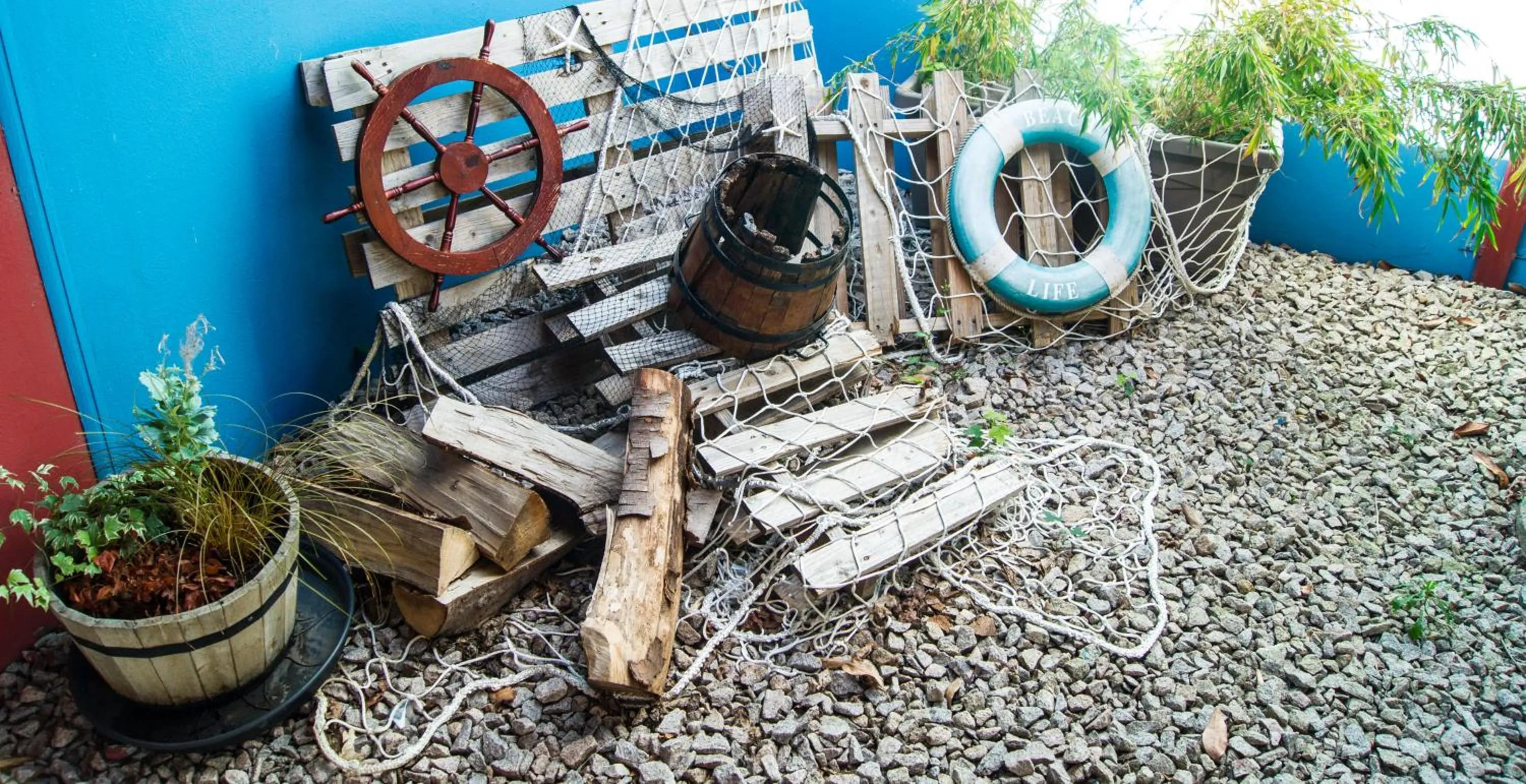 Decorative detail in Hotel Restaurant Argos, Strasbourg Nord