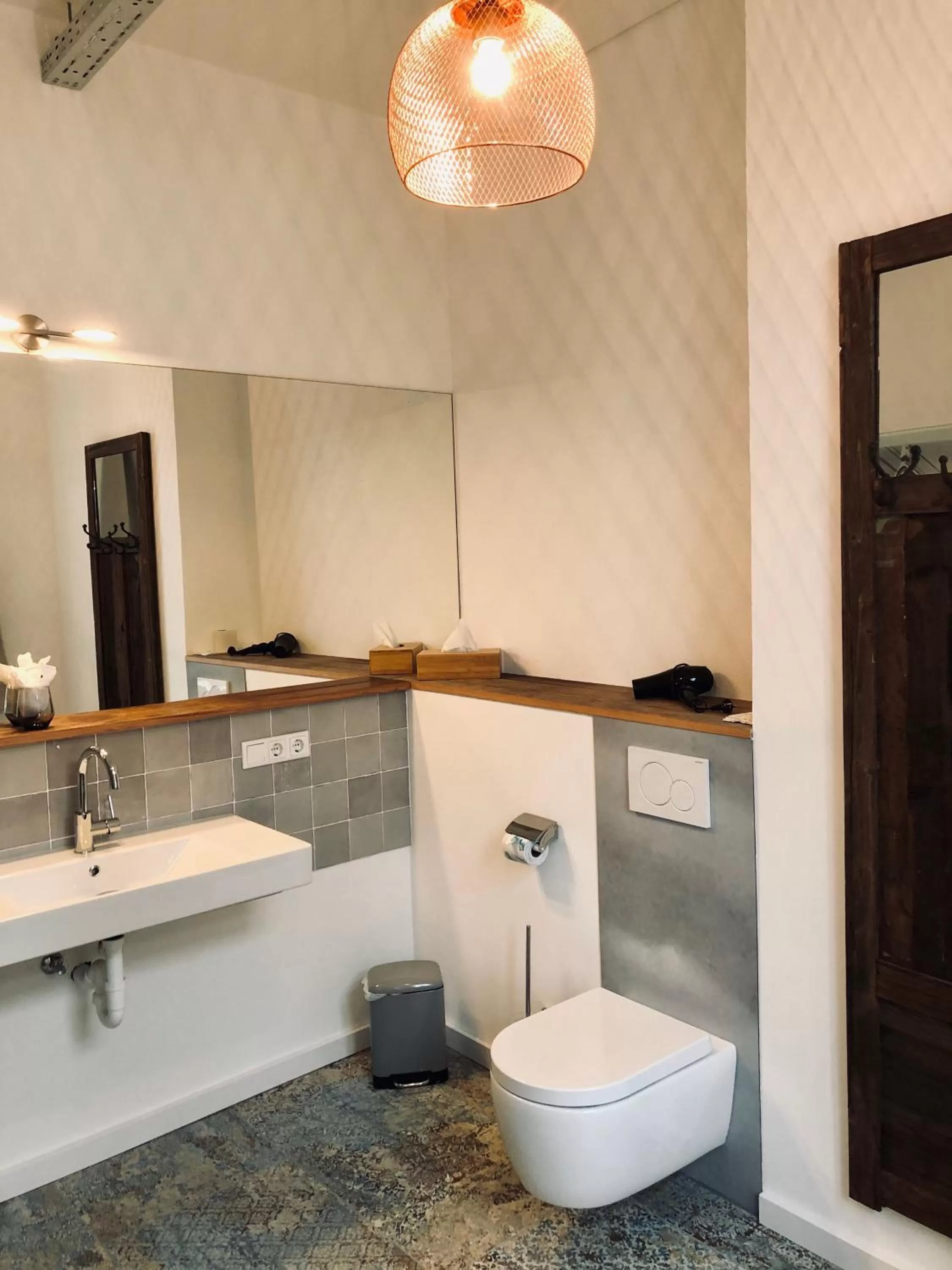 Toilet in KunstWerk B