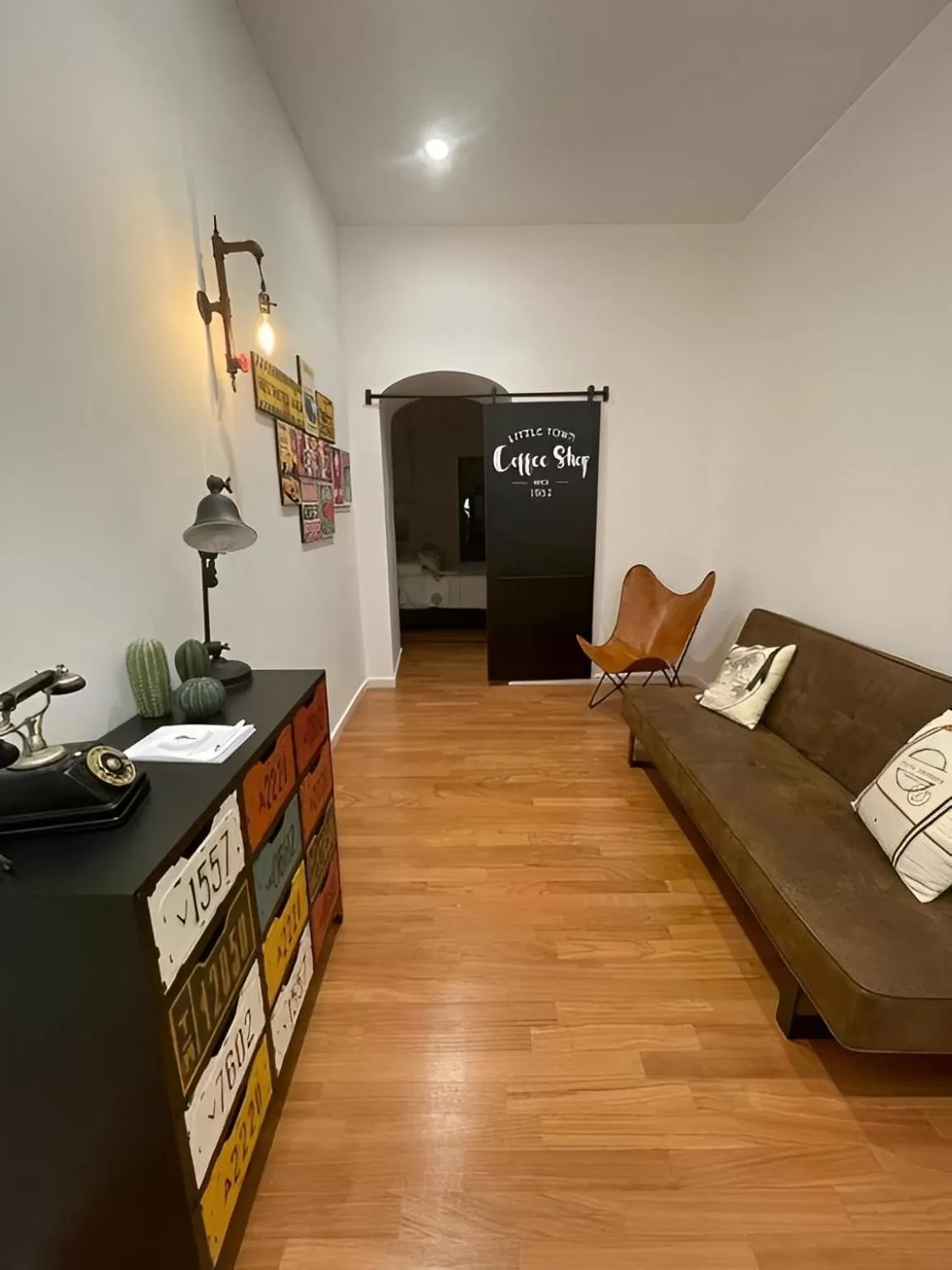 Seating area in MareLuna Rooms