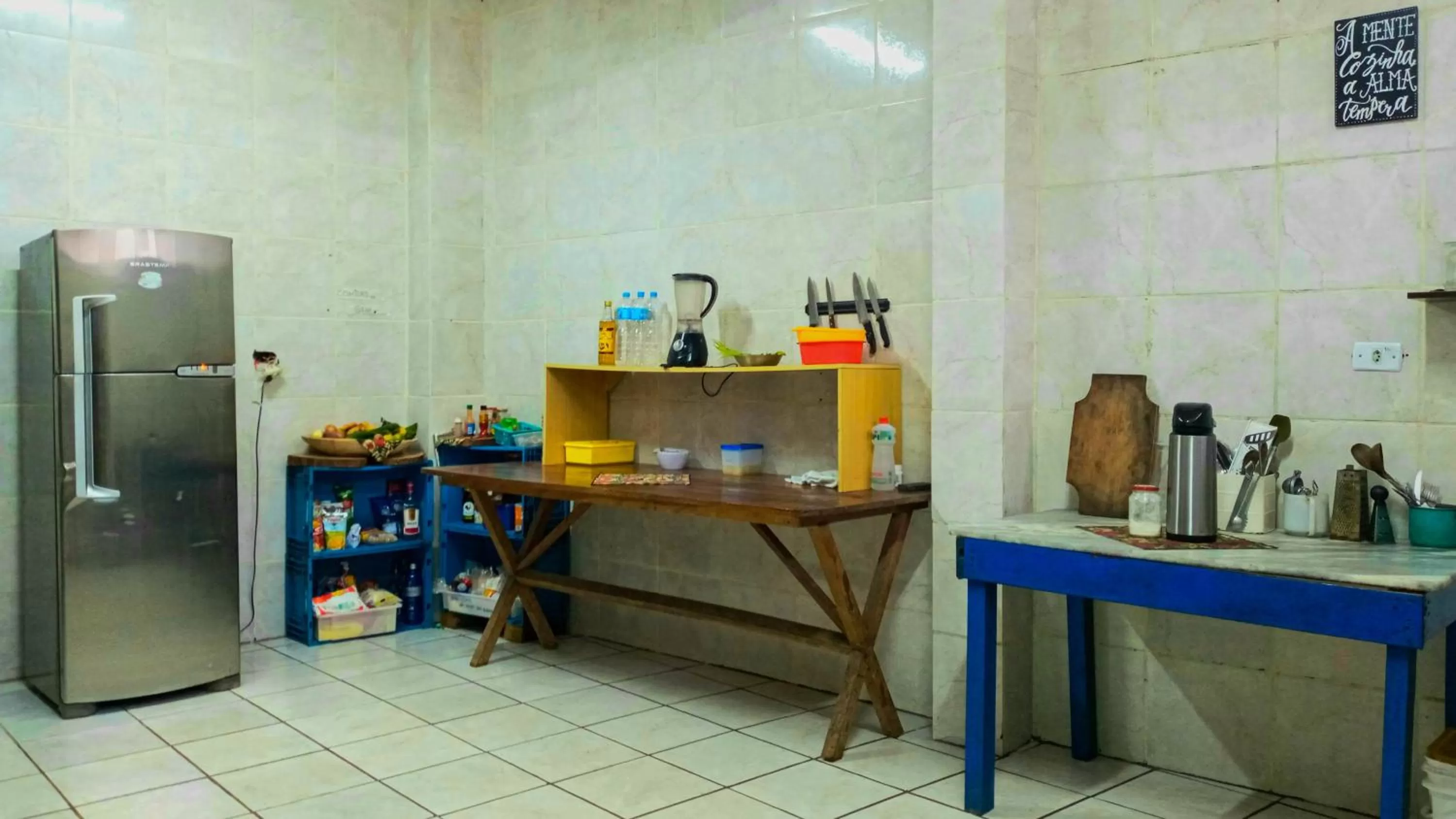 Kitchen/Kitchenette in Pousada e Hostel Marthi