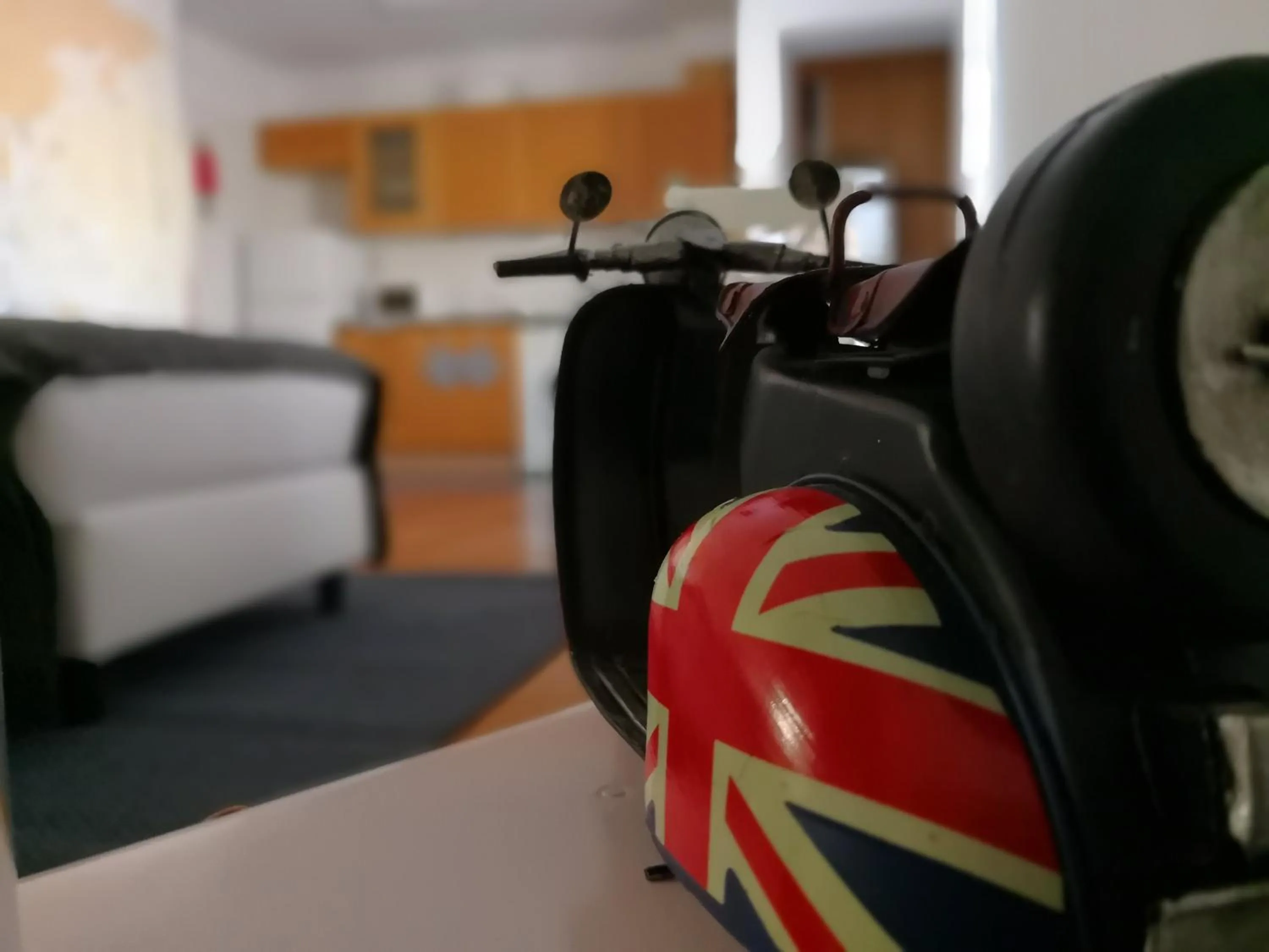 Decorative detail in Travellers Pearl by Storytellers