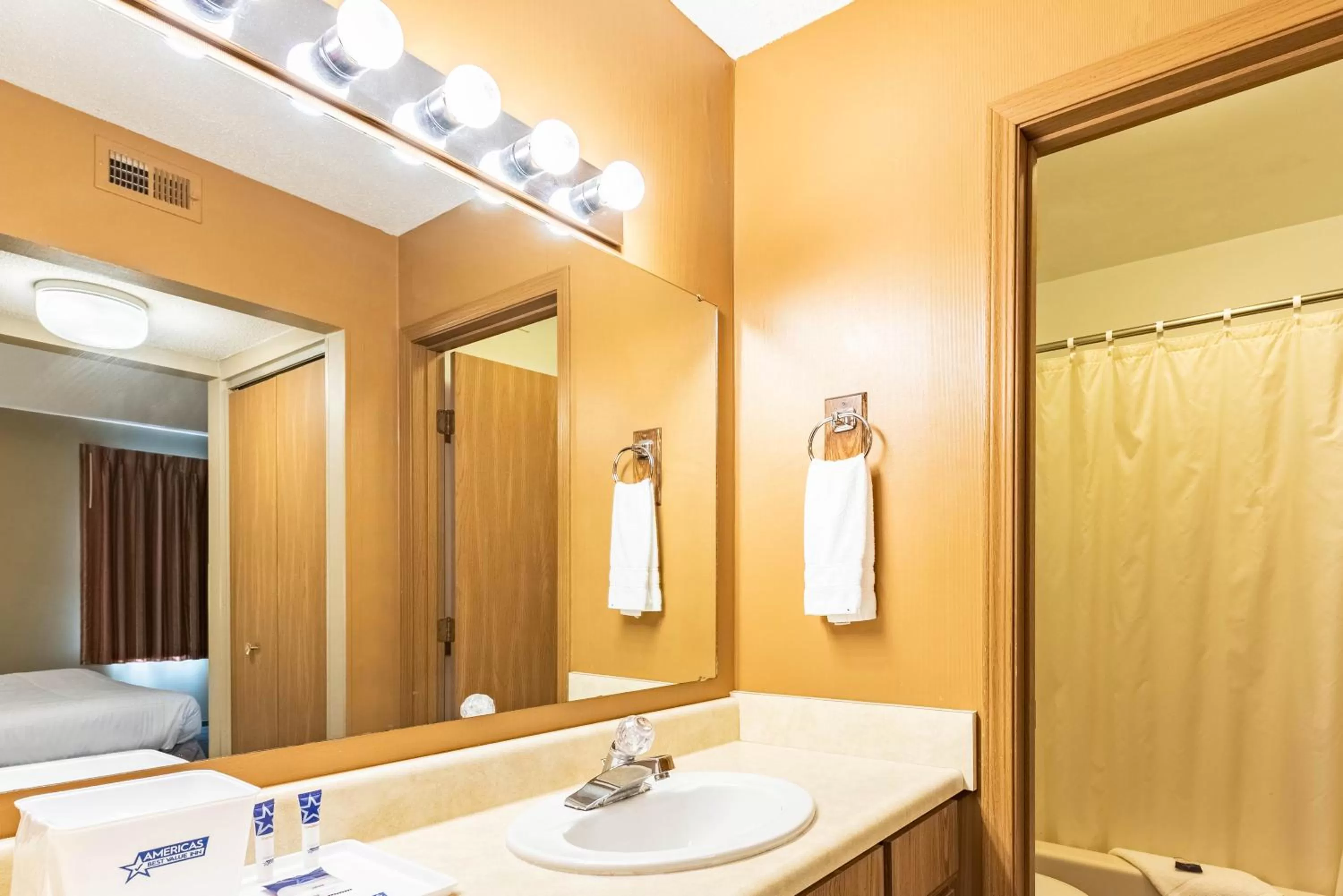 Bathroom in Americas Best Value Inn St. Marys